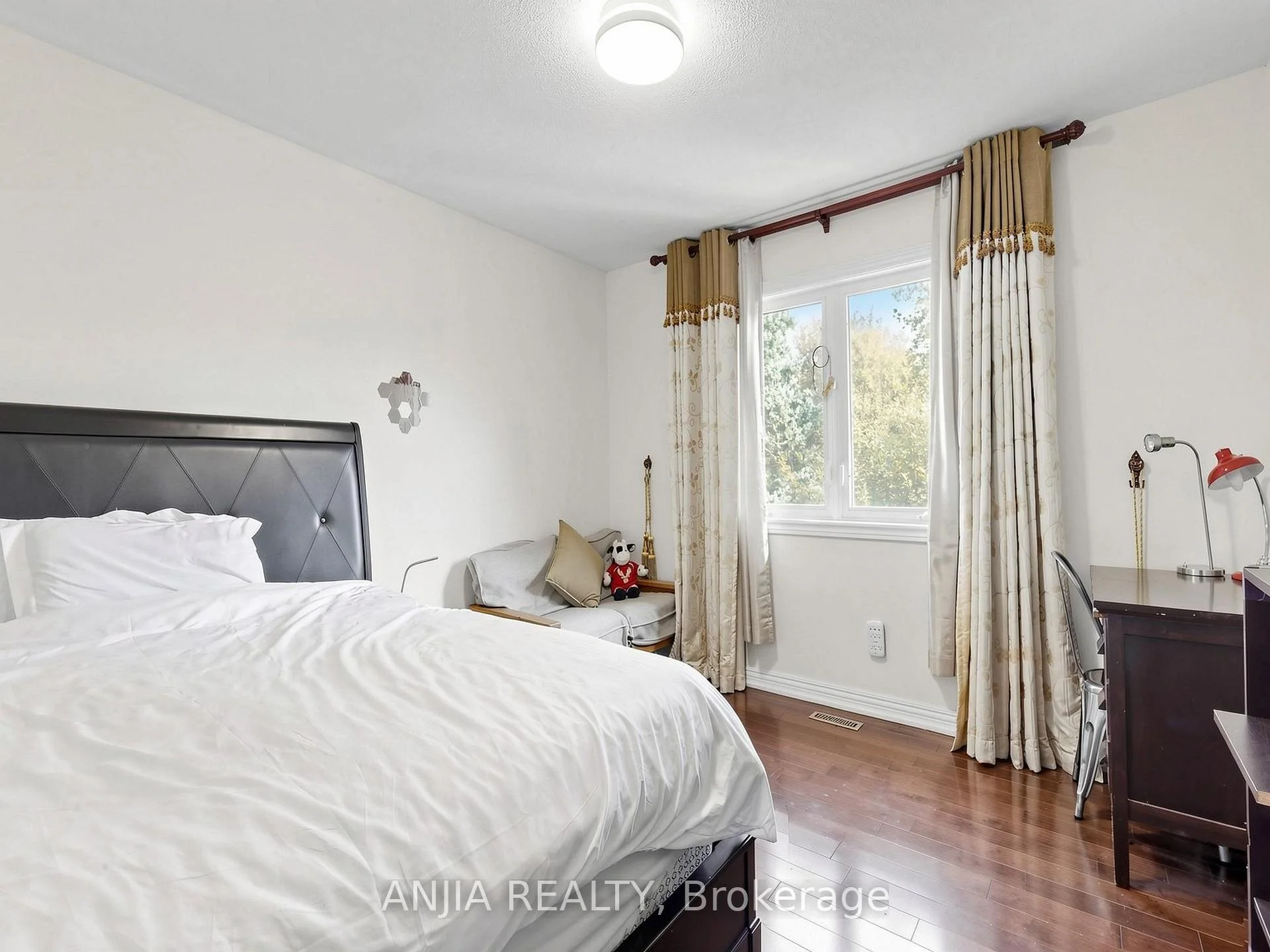 Photo 29 of 50 Hollingham Road, Markham, Unionville — HOMEH