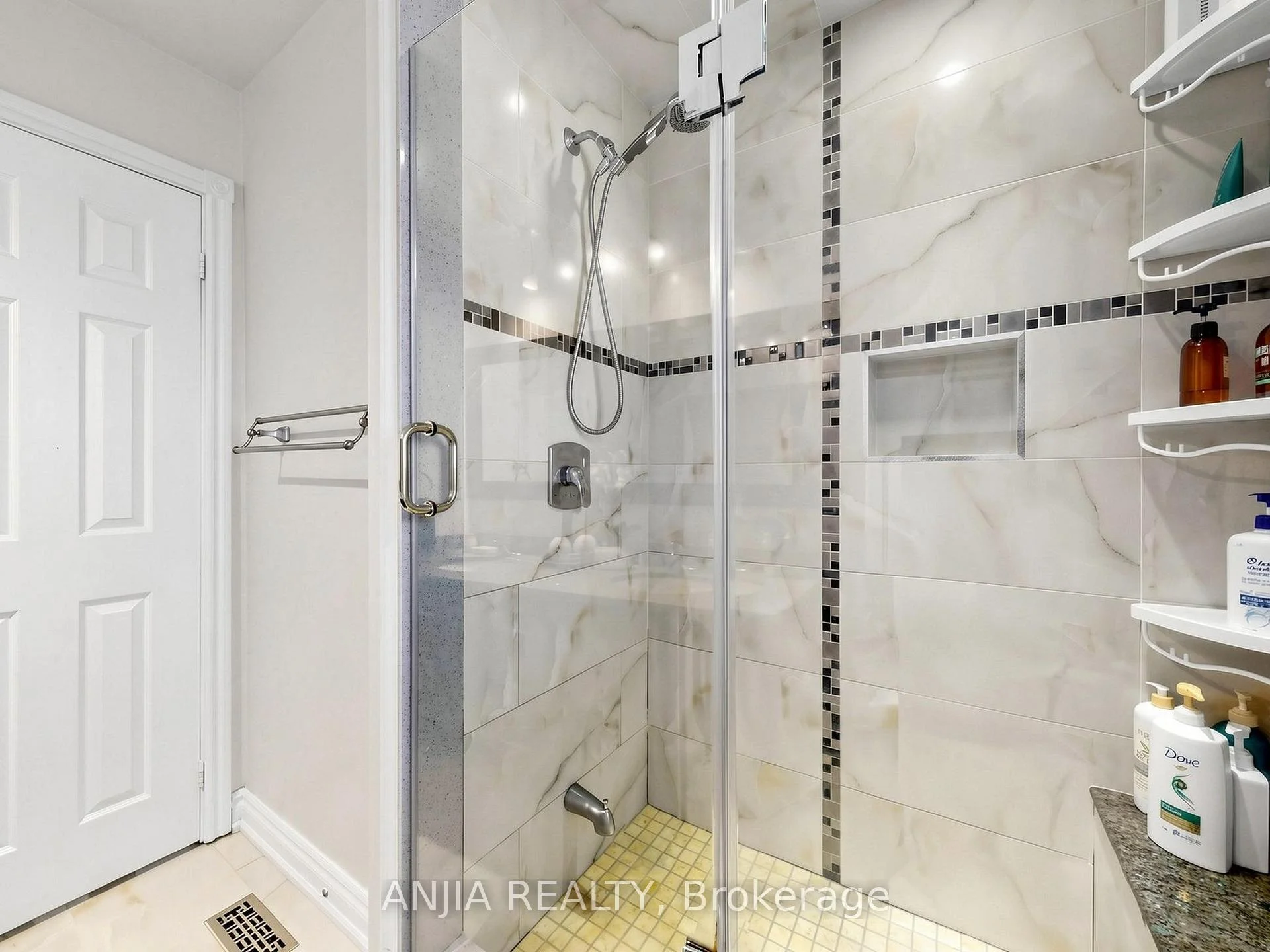 Photo 31 of 50 Hollingham Road, Markham, Unionville — HOMEH