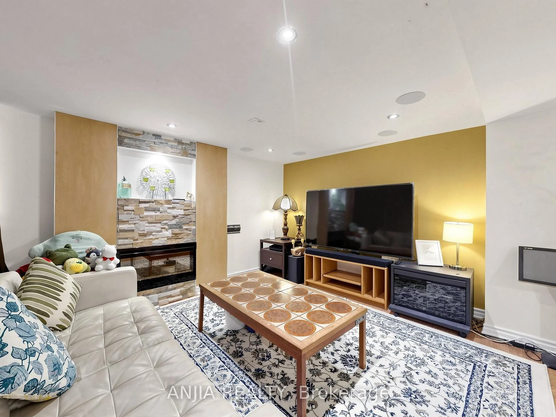 Photo 32 of 50 Hollingham Road, Markham, Unionville — HOMEH
