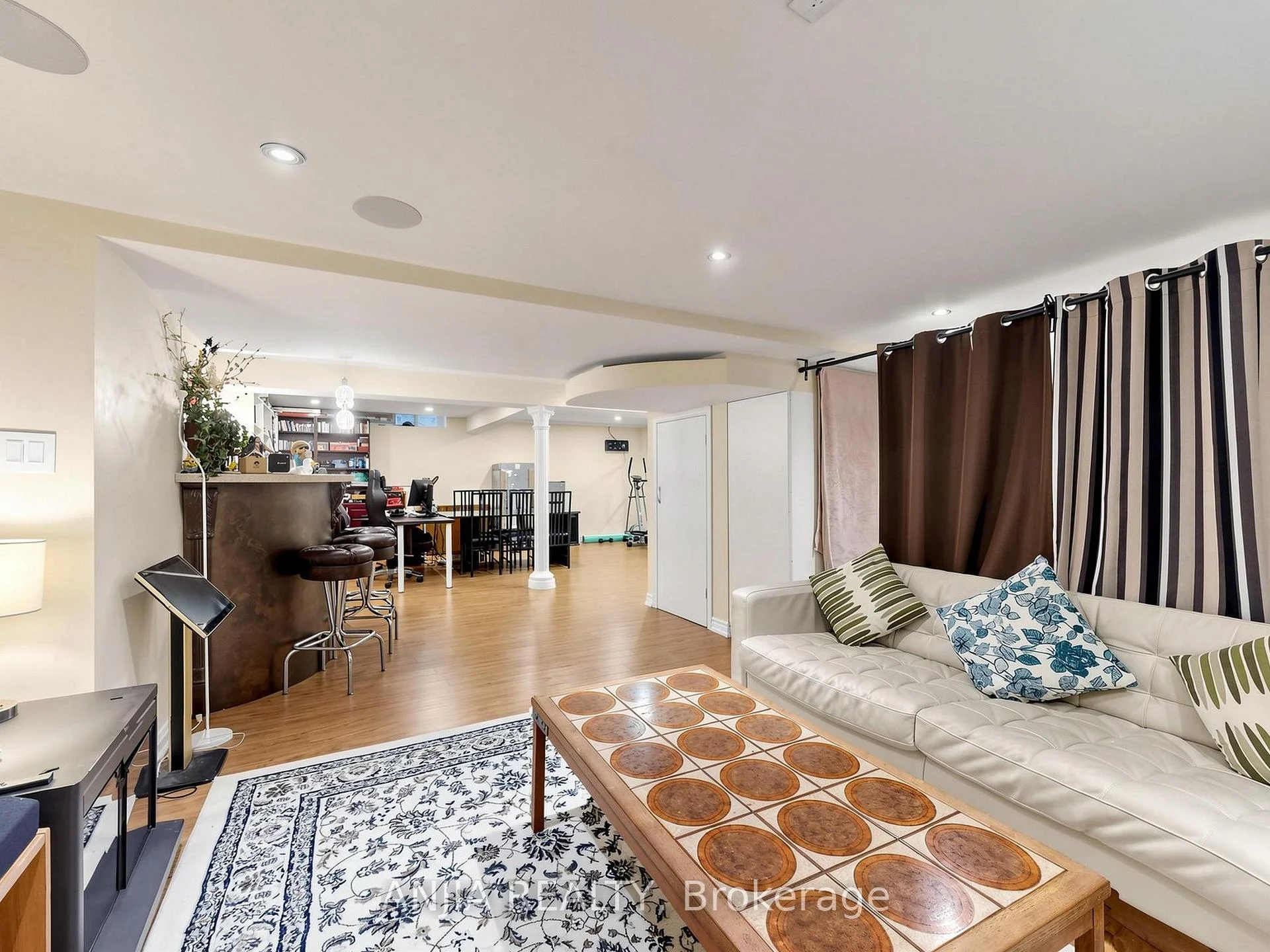 Photo 33 of 50 Hollingham Road, Markham, Unionville — HOMEH