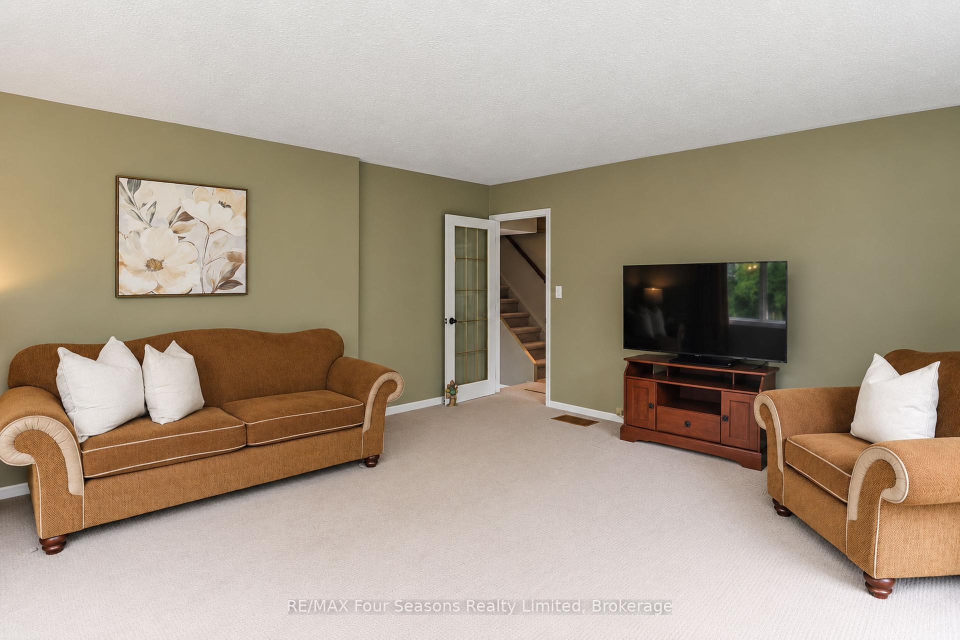 Photo 36 of 12 Lavender Hill Road, Clearview, Rural Clearview — HOMEH