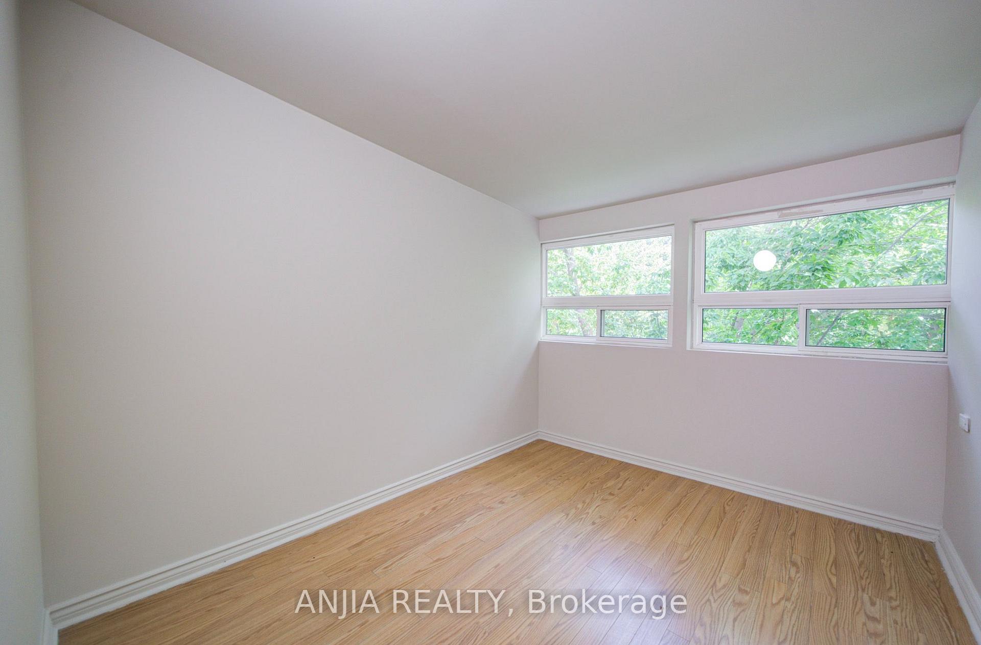 Photo 6 of 1063 Dufferin Street, Toronto, Dovercourt-Wallace Emerson-Junction — HOMEH