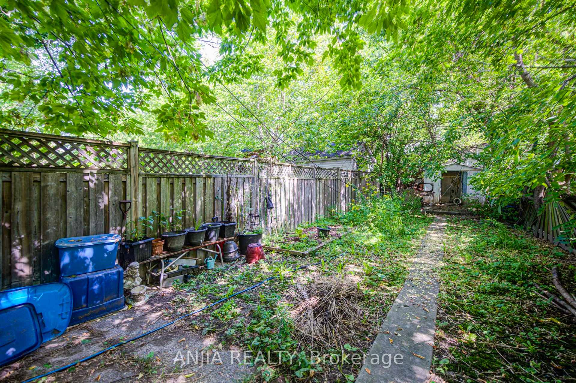 Photo 16 of 1063 Dufferin Street, Toronto, Dovercourt-Wallace Emerson-Junction — HOMEH