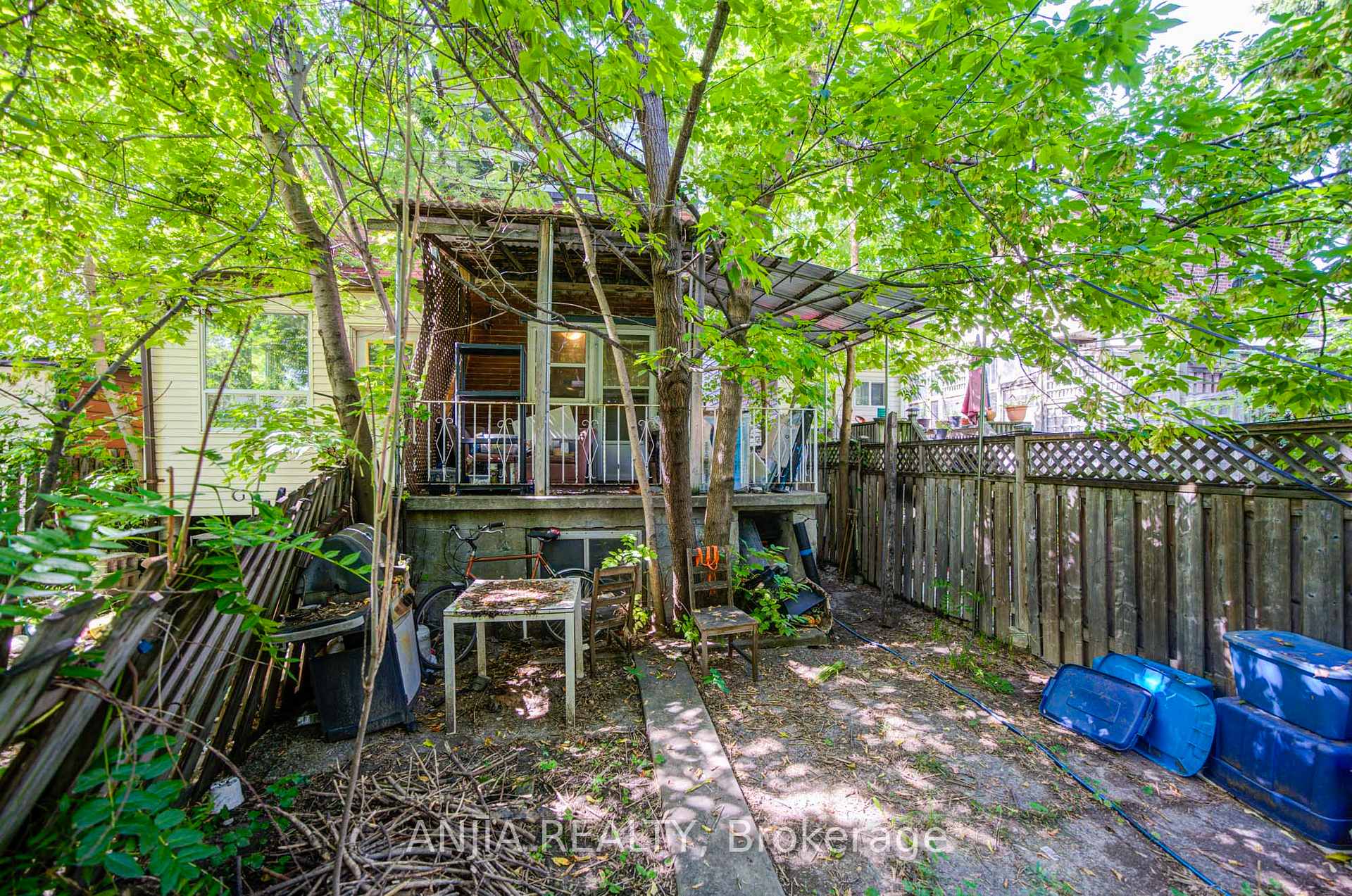 Photo 17 of 1063 Dufferin Street, Toronto, Dovercourt-Wallace Emerson-Junction — HOMEH
