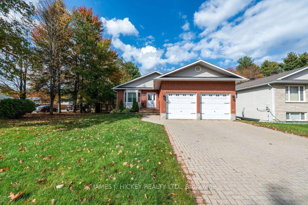 Photo 2 of 101 Thomas Street, Deep River, Deep River — HOMEH