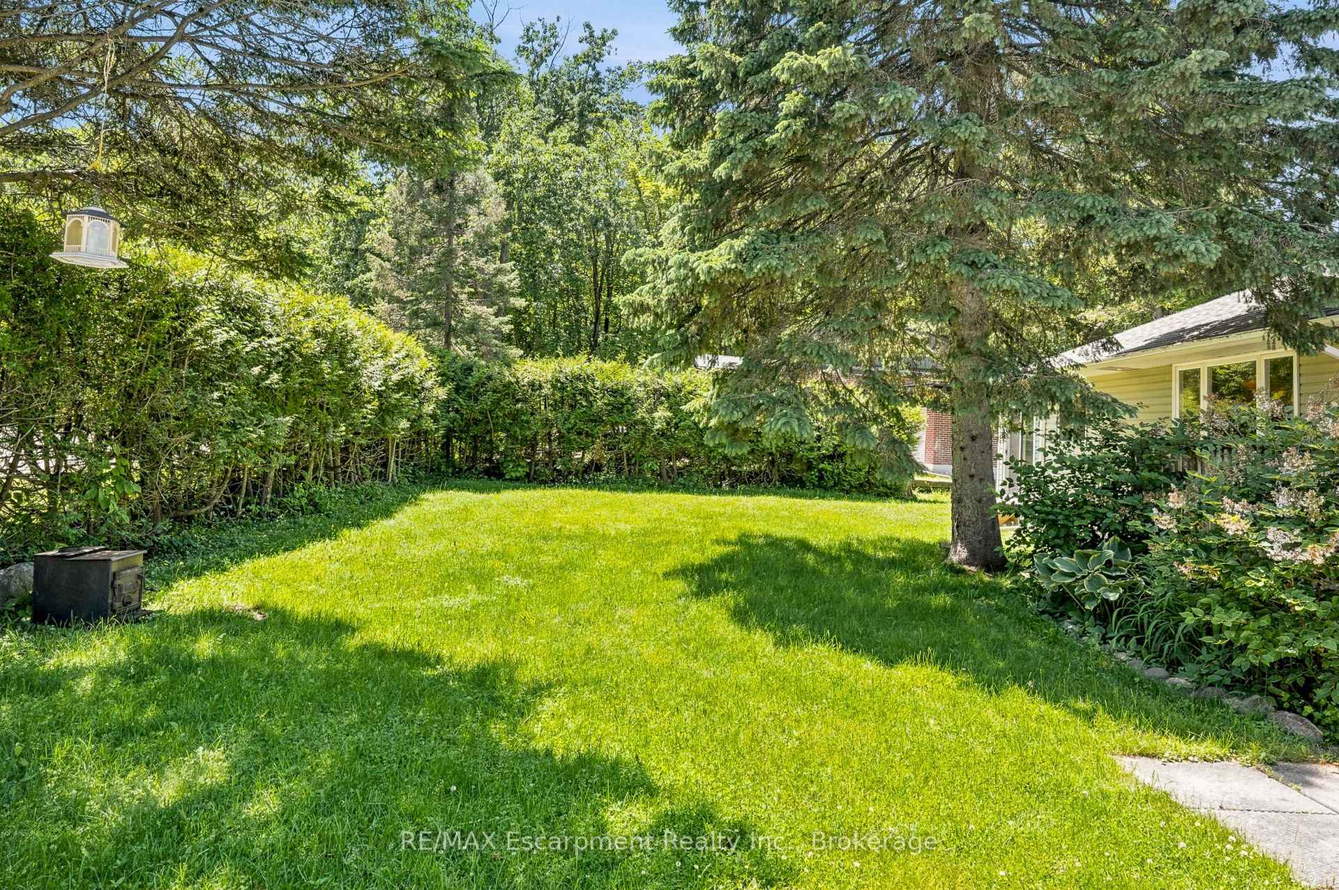 Photo 3 of 16 Hiawatha Road, Tiny, Rural Tiny — HOMEH