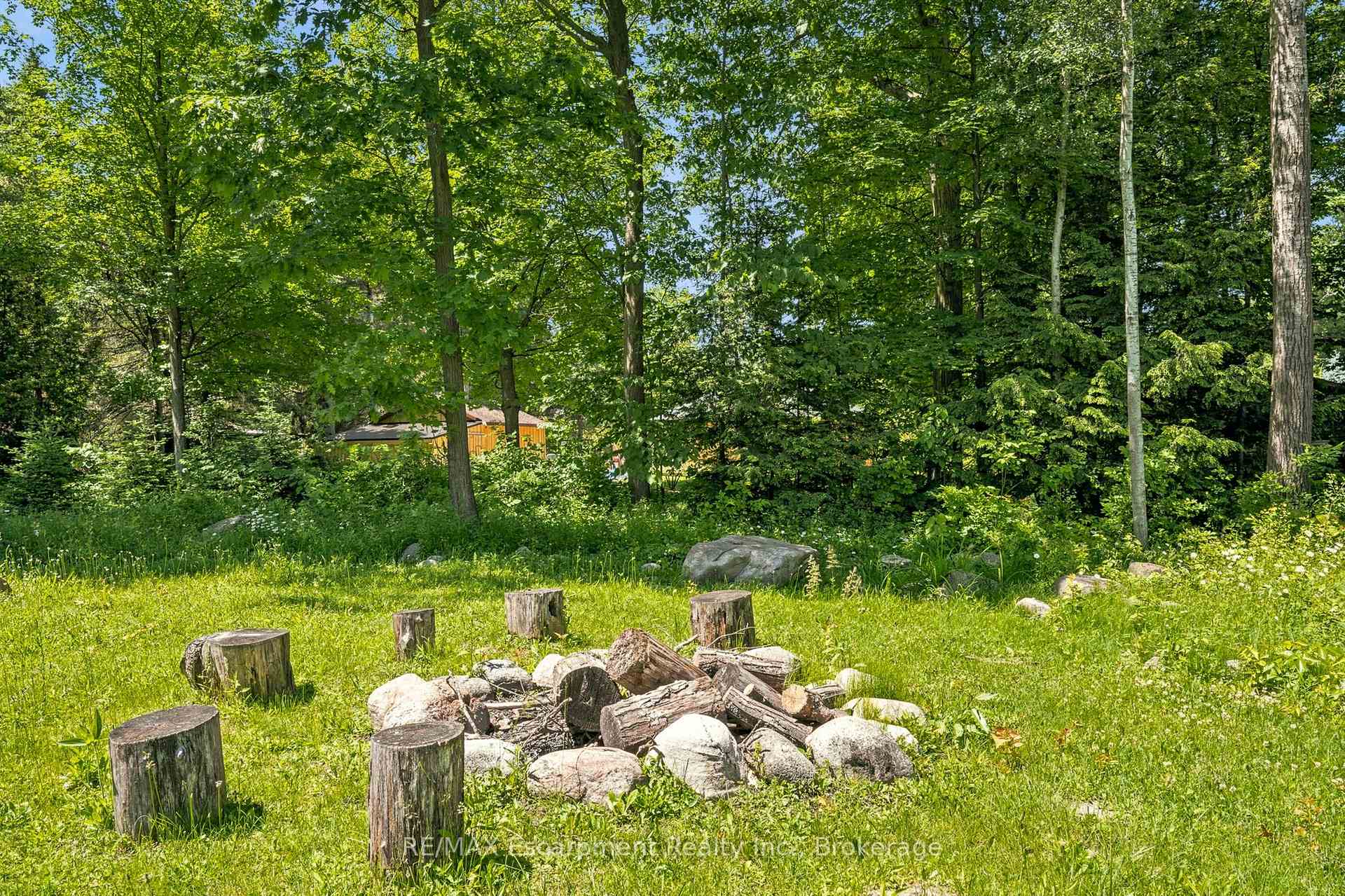 Photo 10 of 16 Hiawatha Road, Tiny, Rural Tiny — HOMEH