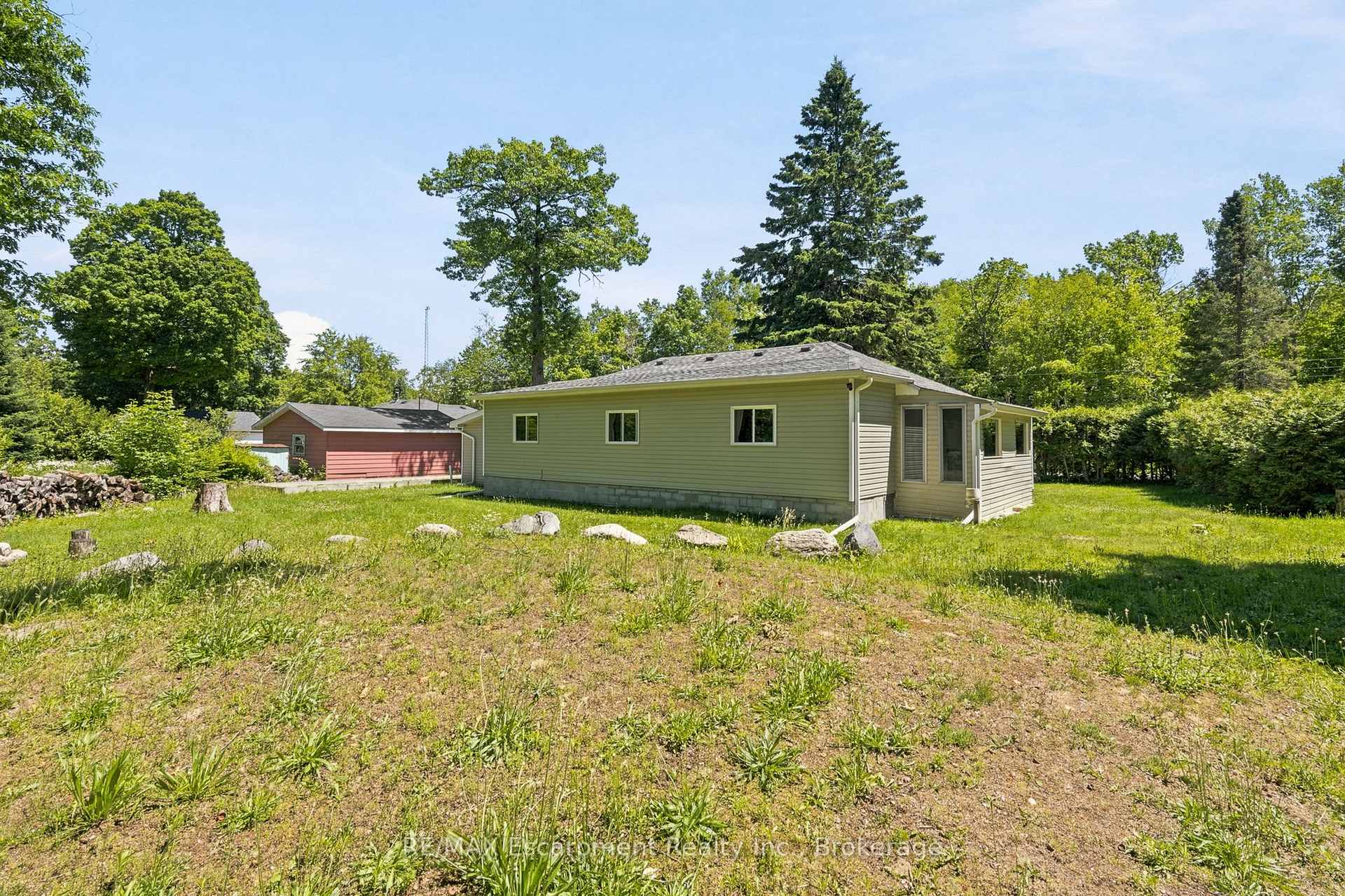 Photo 9 of 16 Hiawatha Road, Tiny, Rural Tiny — HOMEH