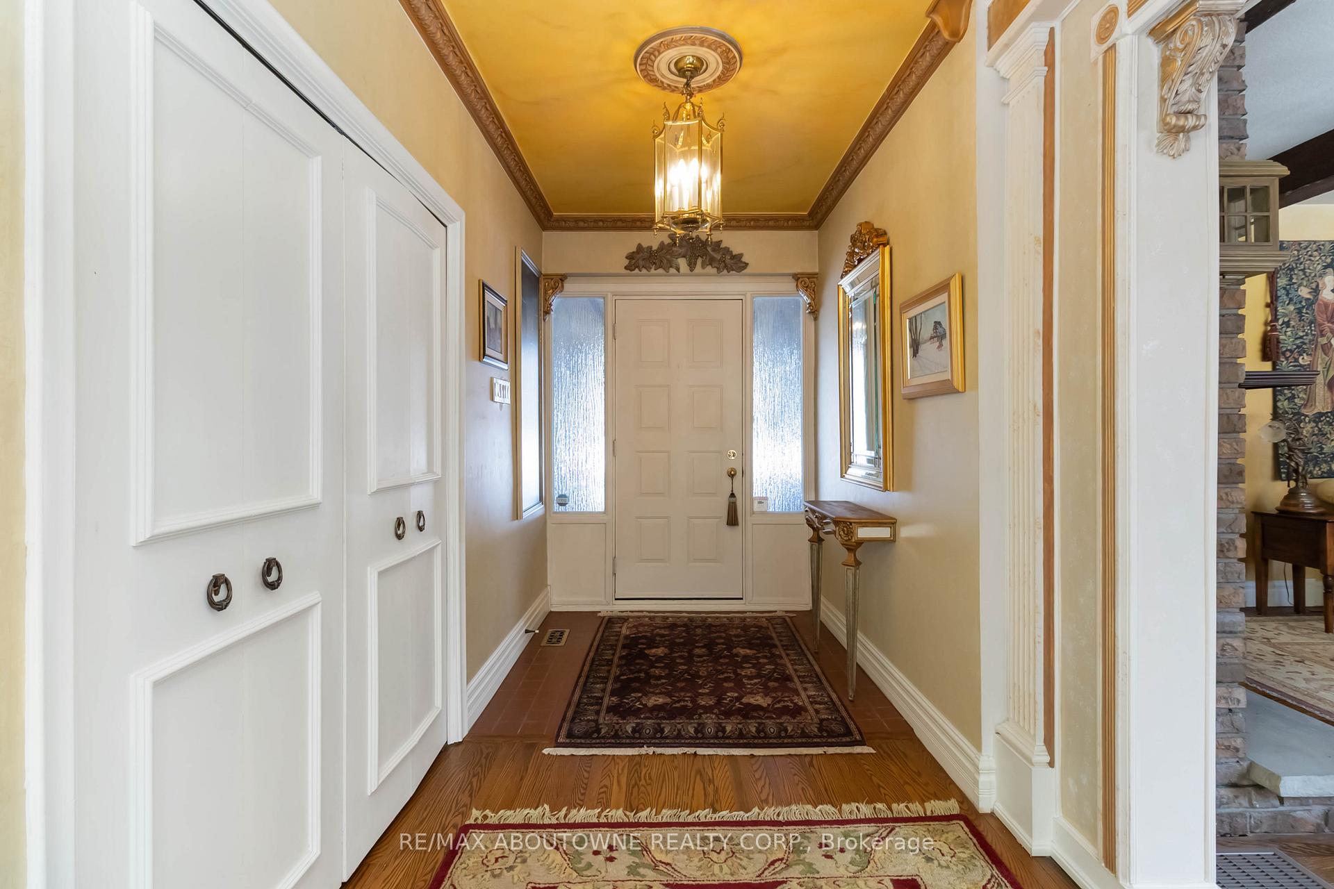 Photo 9 of 150 Cairncroft Road, Oakville, Morrison — HOMEH