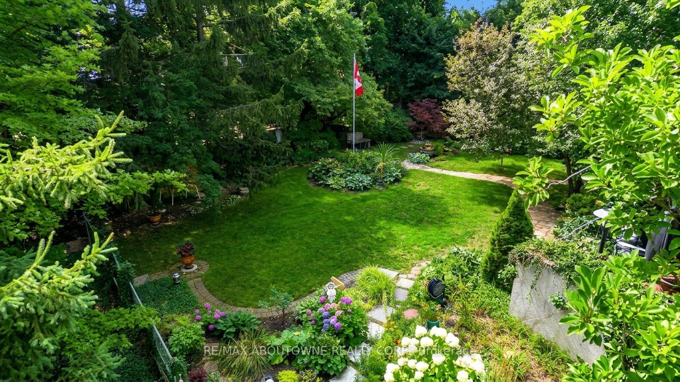 Photo 42 of 150 Cairncroft Road, Oakville, Morrison — HOMEH