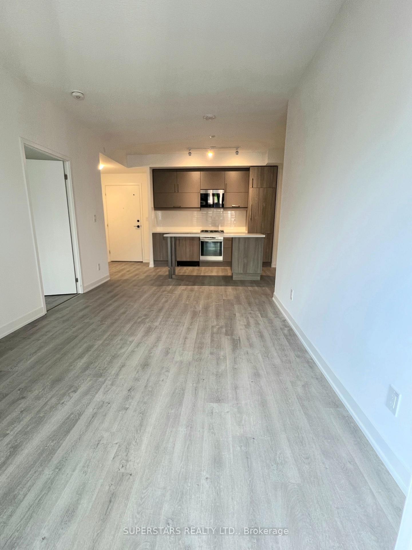 Photo 7 of Unit 833, 8119 Birchmount Road, Markham, Unionville — HOMEH