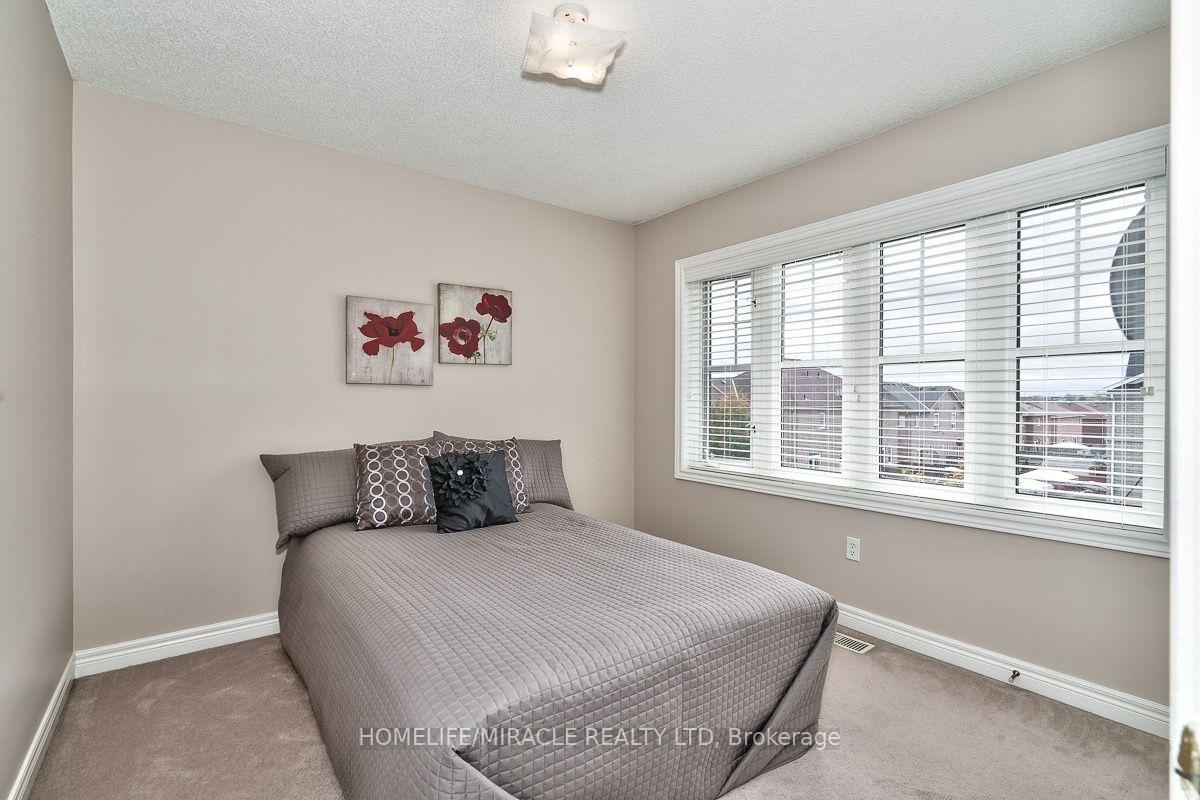 Photo 7 of 3 Ashdale Road, Brampton, Bram West — HOMEH