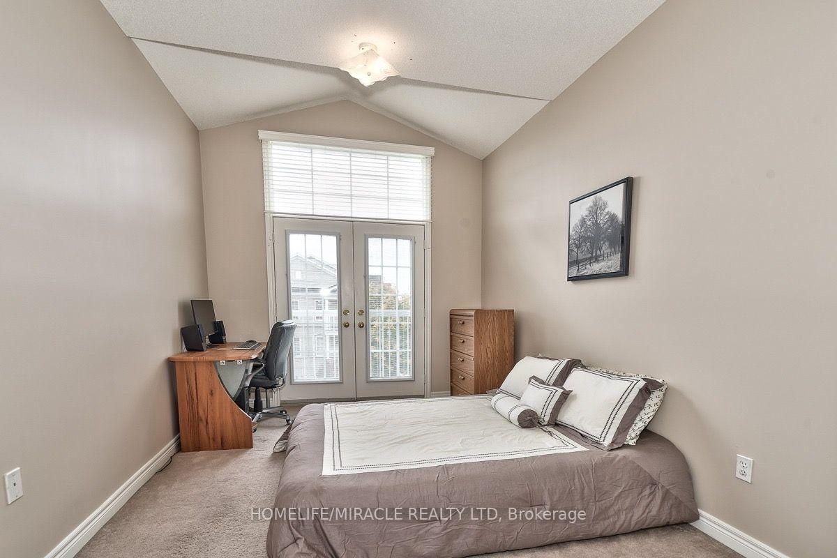 Photo 8 of 3 Ashdale Road, Brampton, Bram West — HOMEH