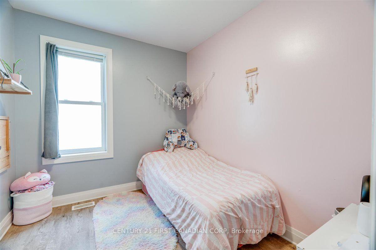 Photo 9 of 1025 King Street, London, East M — HOMEH