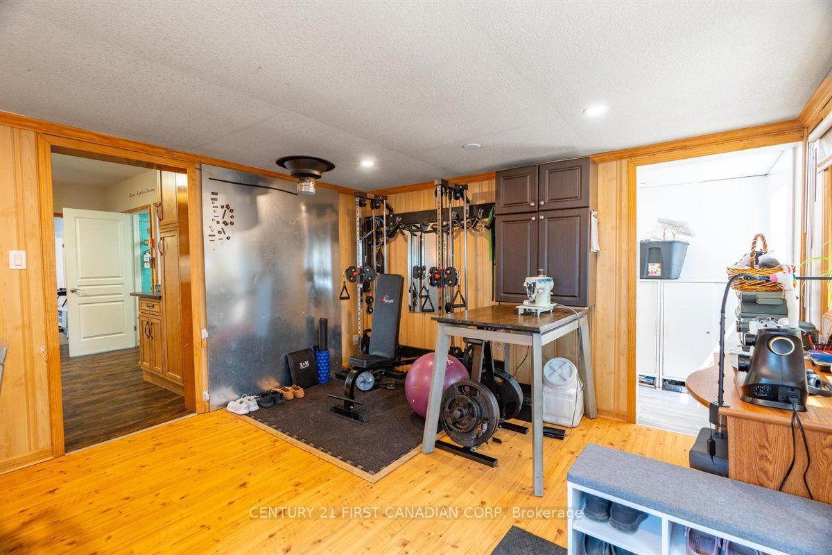 Photo 20 of 1025 King Street, London, East M — HOMEH