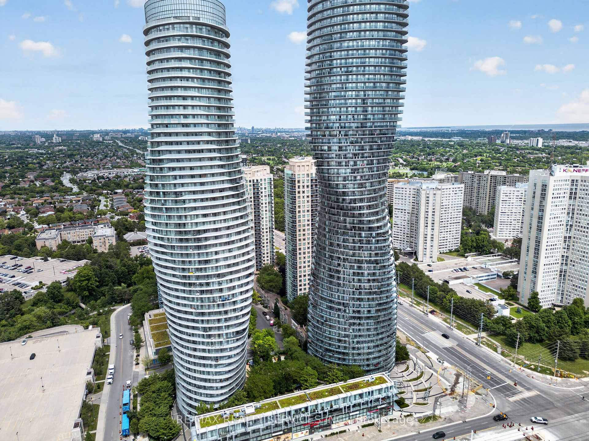 Photo 4 of Unit 4403, 60 Absolute Avenue, Mississauga, City Centre — HOMEH