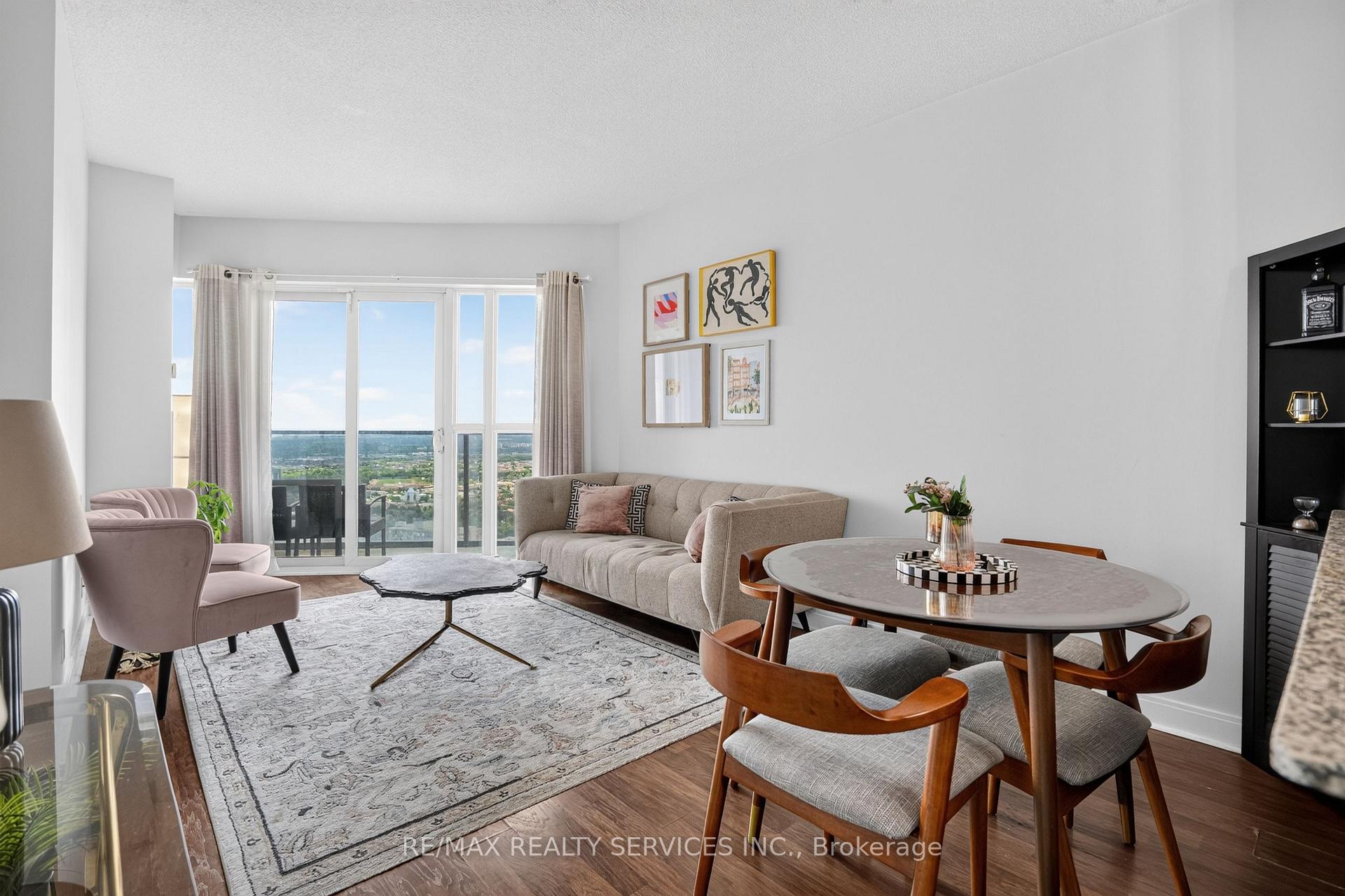 Photo 8 of Unit 4403, 60 Absolute Avenue, Mississauga, City Centre — HOMEH