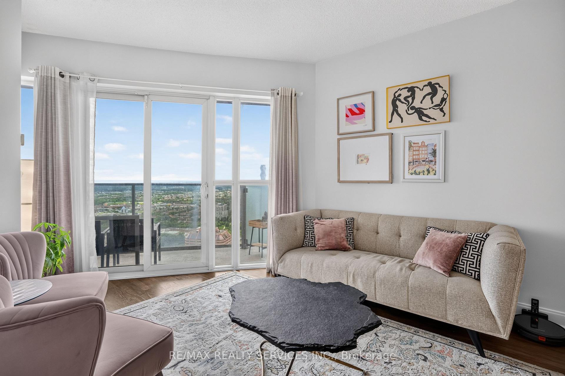 Photo 11 of Unit 4403, 60 Absolute Avenue, Mississauga, City Centre — HOMEH