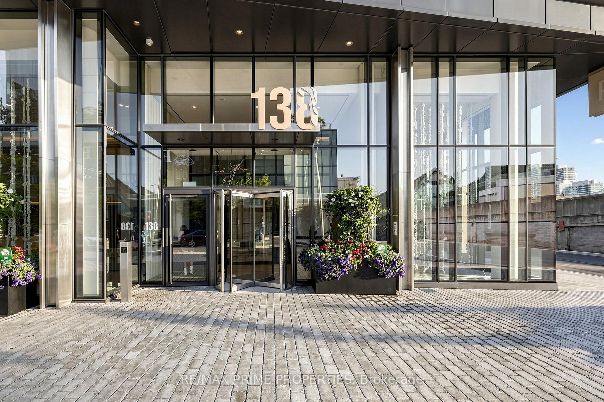 Photo 2 of Unit 4302, 138 Downes Street, Toronto, Waterfront Communities — HOMEH