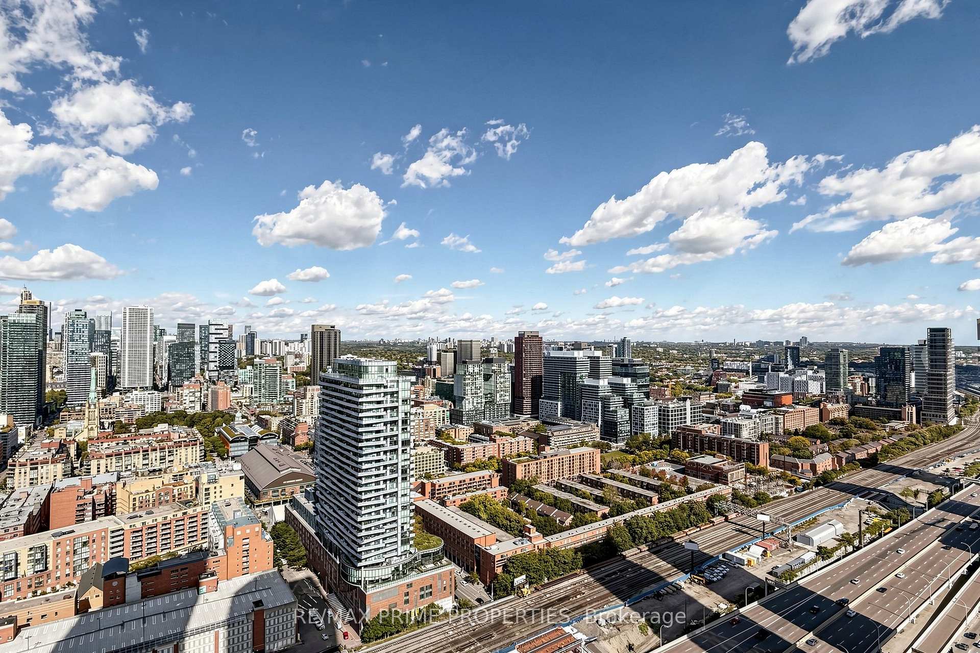 Photo 25 of Unit 4302, 138 Downes Street, Toronto, Waterfront Communities — HOMEH