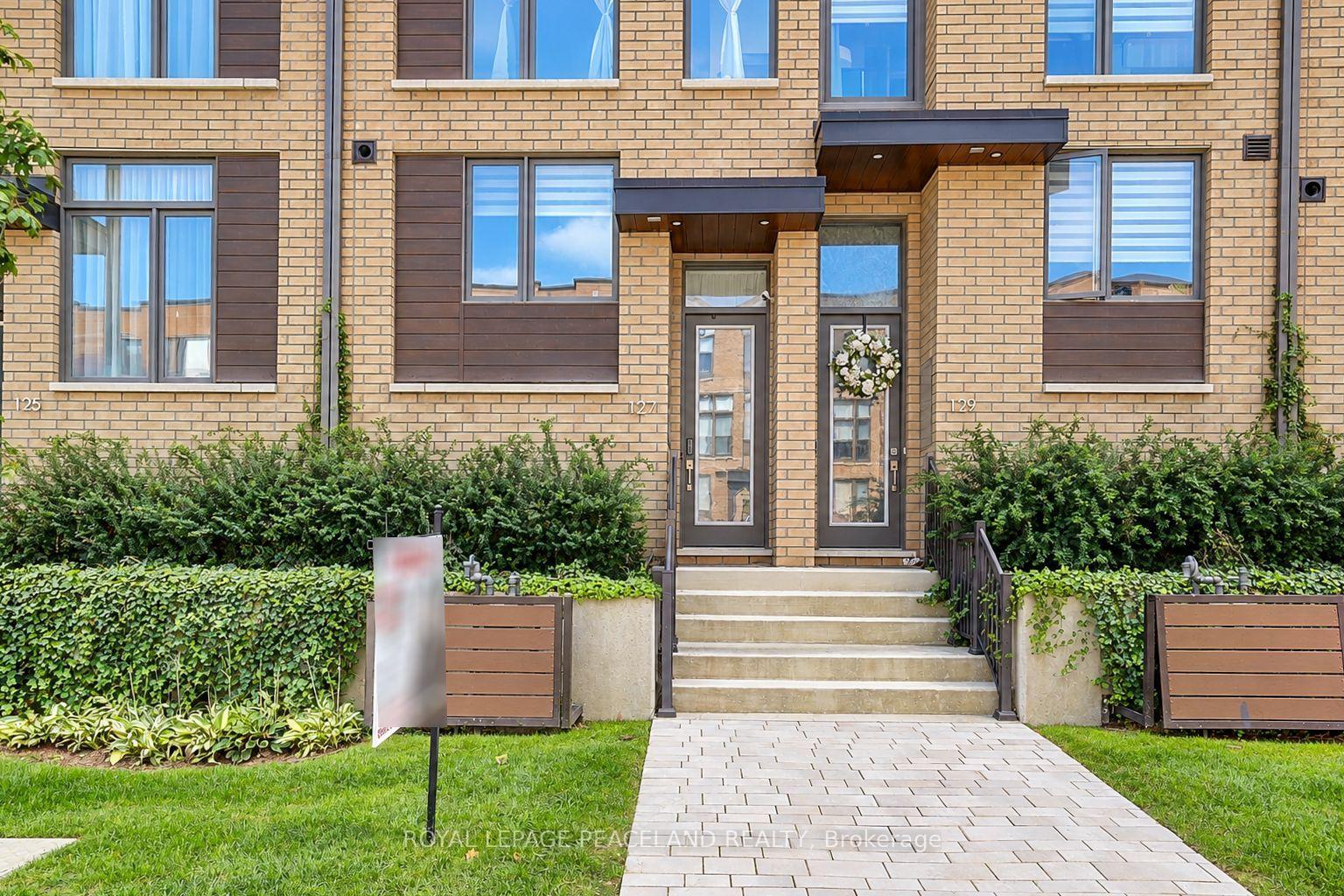 Photo of 127 Green Gardens Boulevard