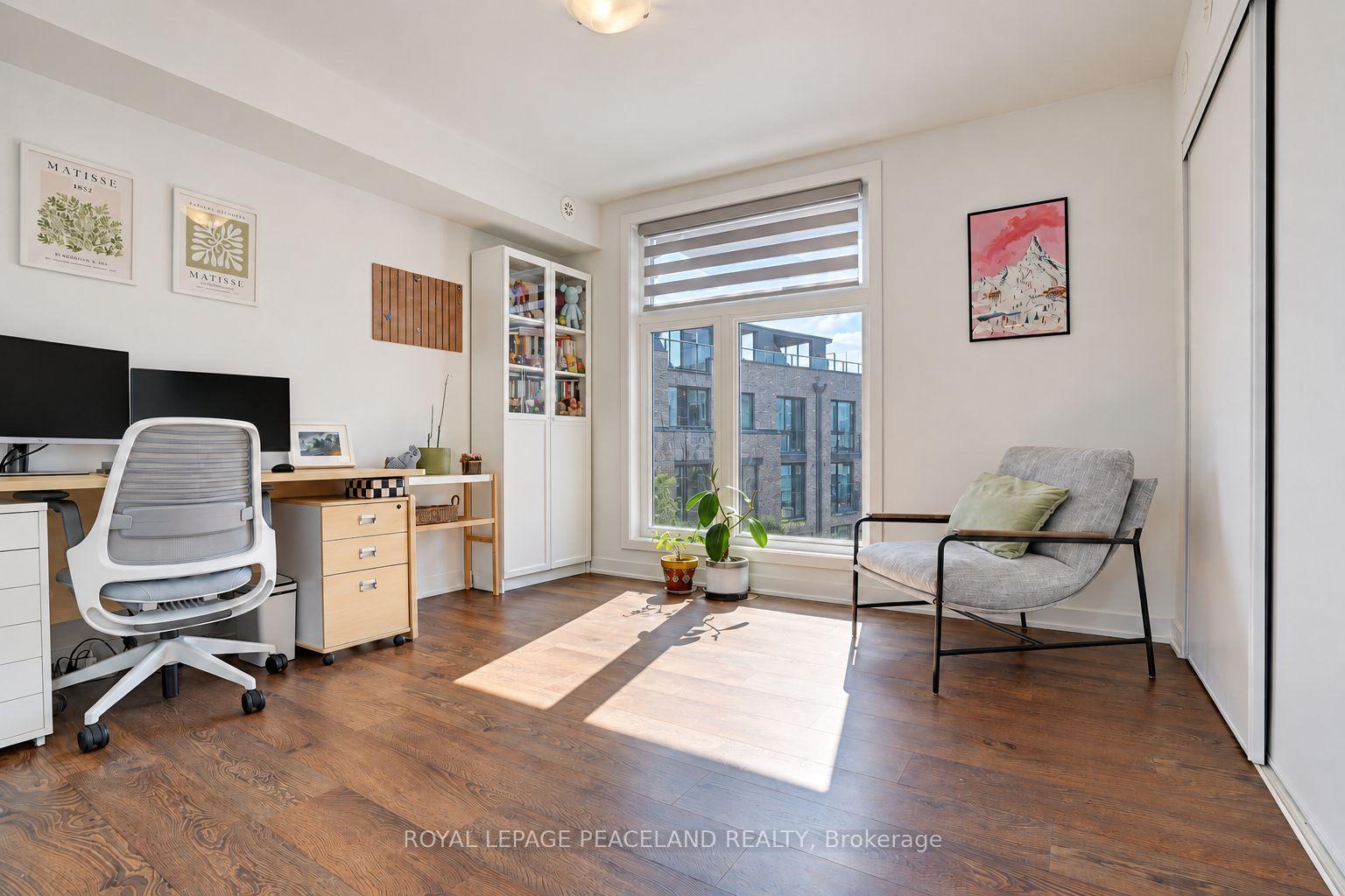 Photo 28 of 127 Green Gardens Boulevard, Toronto, Englemount-Lawrence — HOMEH