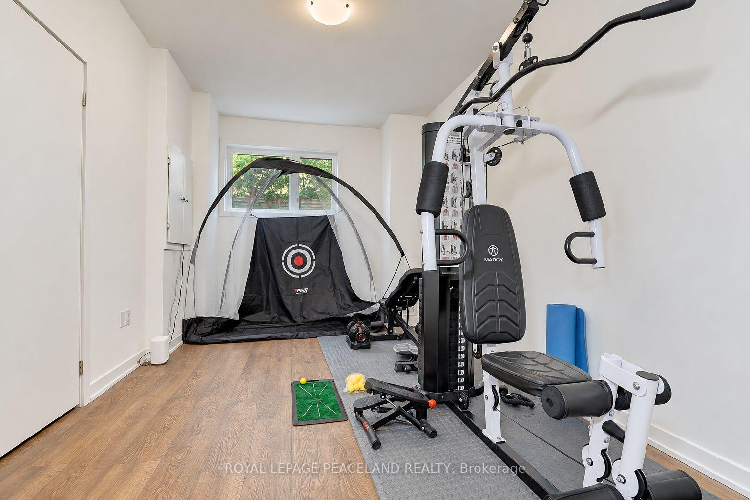 Photo 49 of 127 Green Gardens Boulevard, Toronto, Englemount-Lawrence — HOMEH
