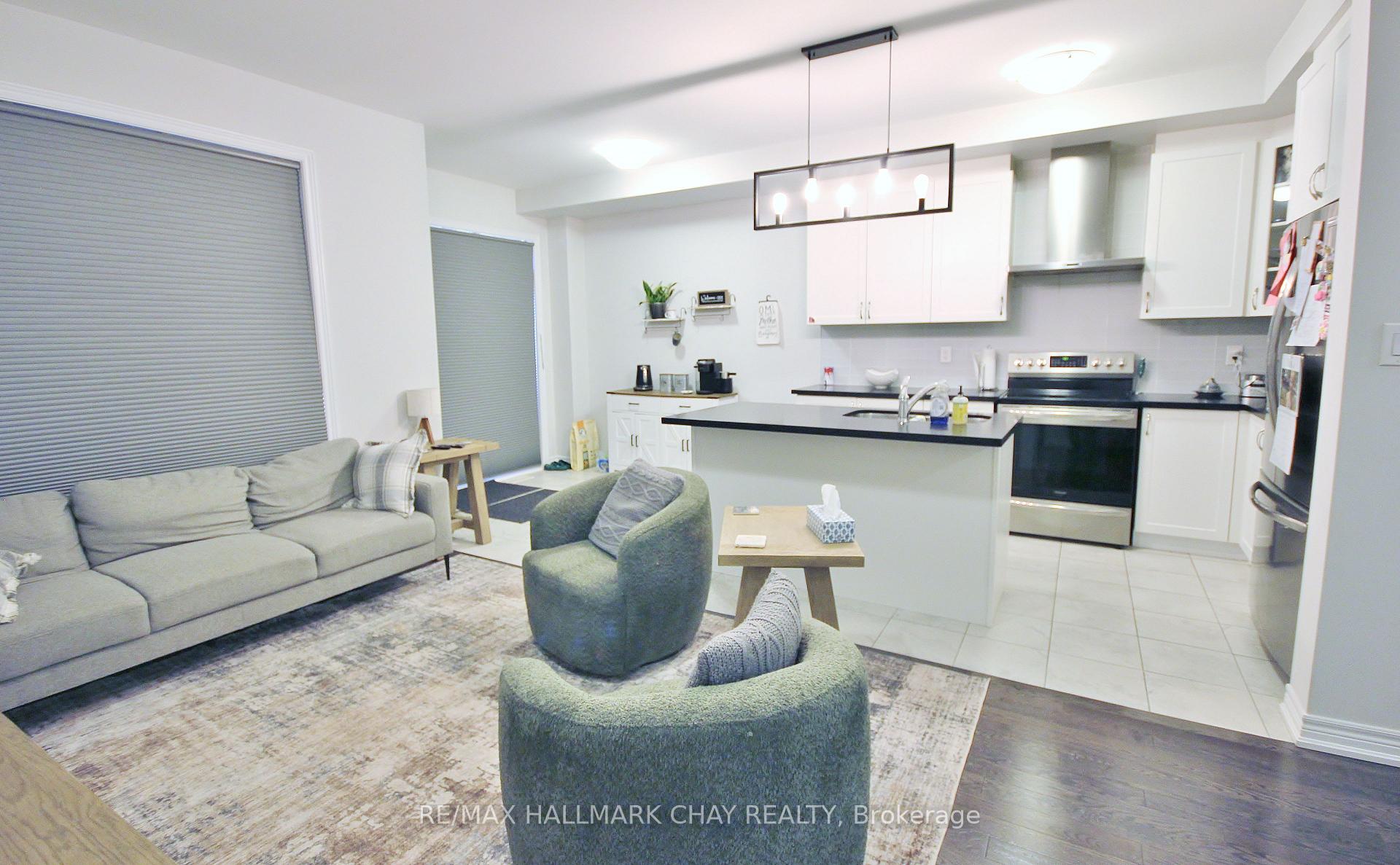 Photo 4 of 1319 Lawson Street, Innisfil, Alcona — HOMEH