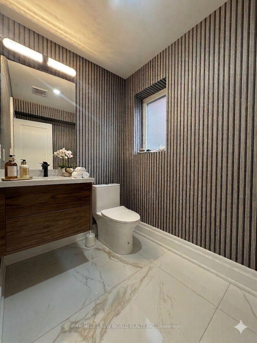 Photo 5 of 150 Viewmount Avenue, Toronto, Englemount-Lawrence — HOMEH