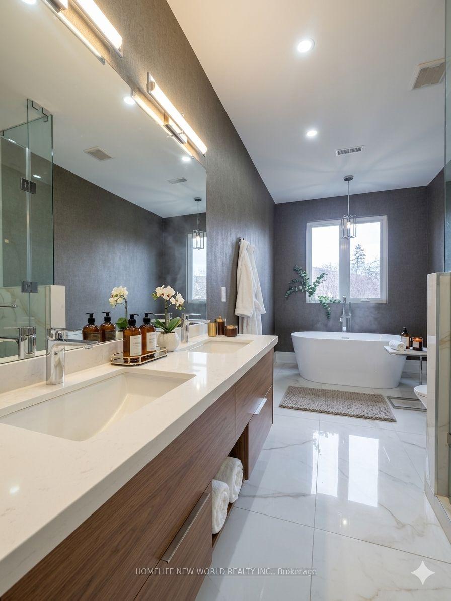 Photo 12 of 150 Viewmount Avenue, Toronto, Englemount-Lawrence — HOMEH