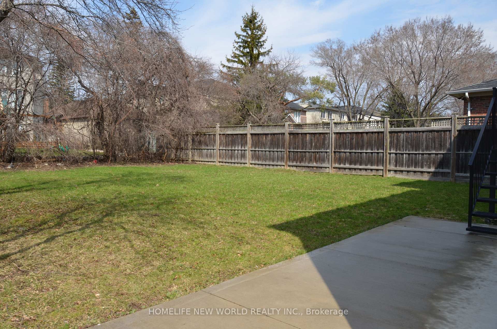 Photo 14 of 150 Viewmount Avenue, Toronto, Englemount-Lawrence — HOMEH