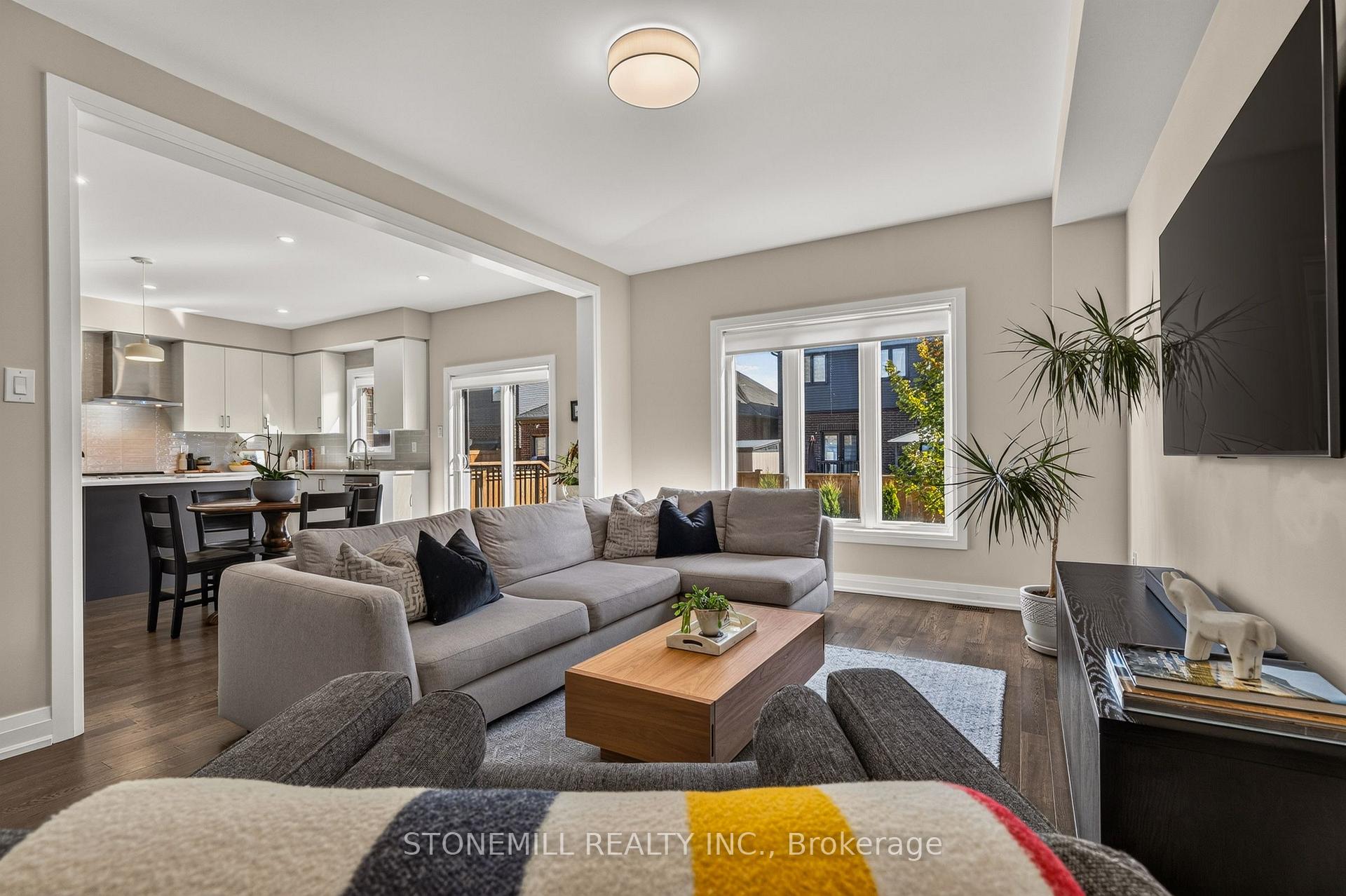 Photo 15 of 226 Midland Place, Welland, Hwy 406/Welland — HOMEH