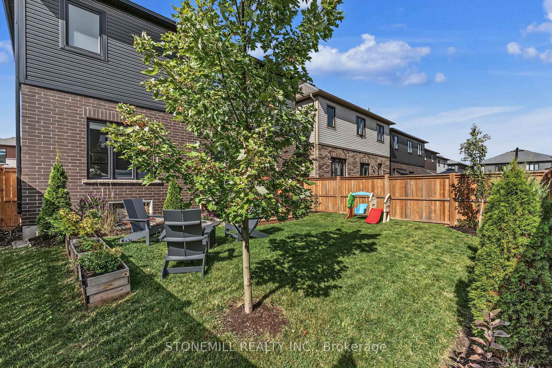 Photo 39 of 226 Midland Place, Welland, Hwy 406/Welland — HOMEH