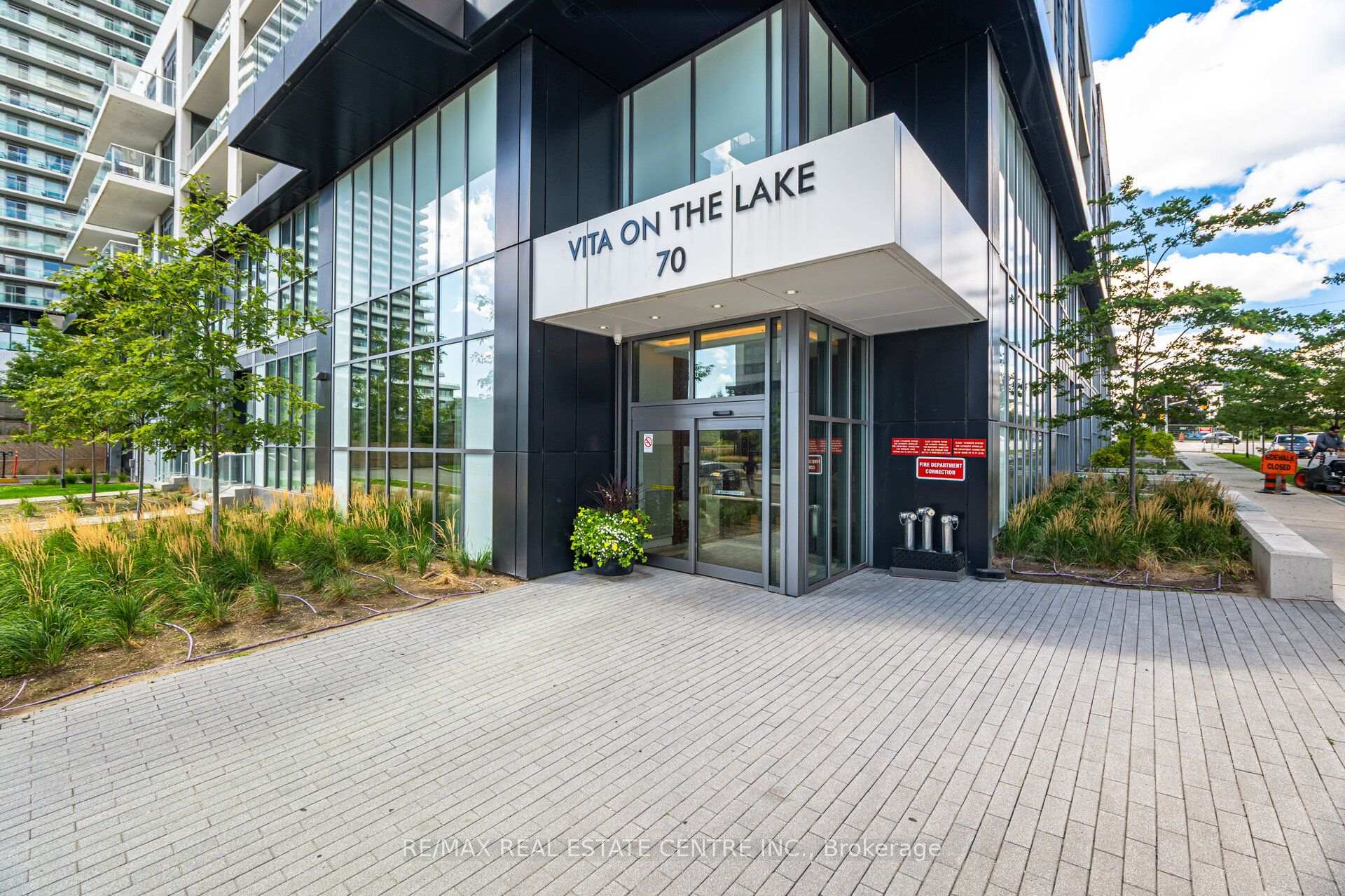 Photo 2 of Unit 3203, 70 Annie Craig Drive, Etobicoke, Mimico — HOMEH
