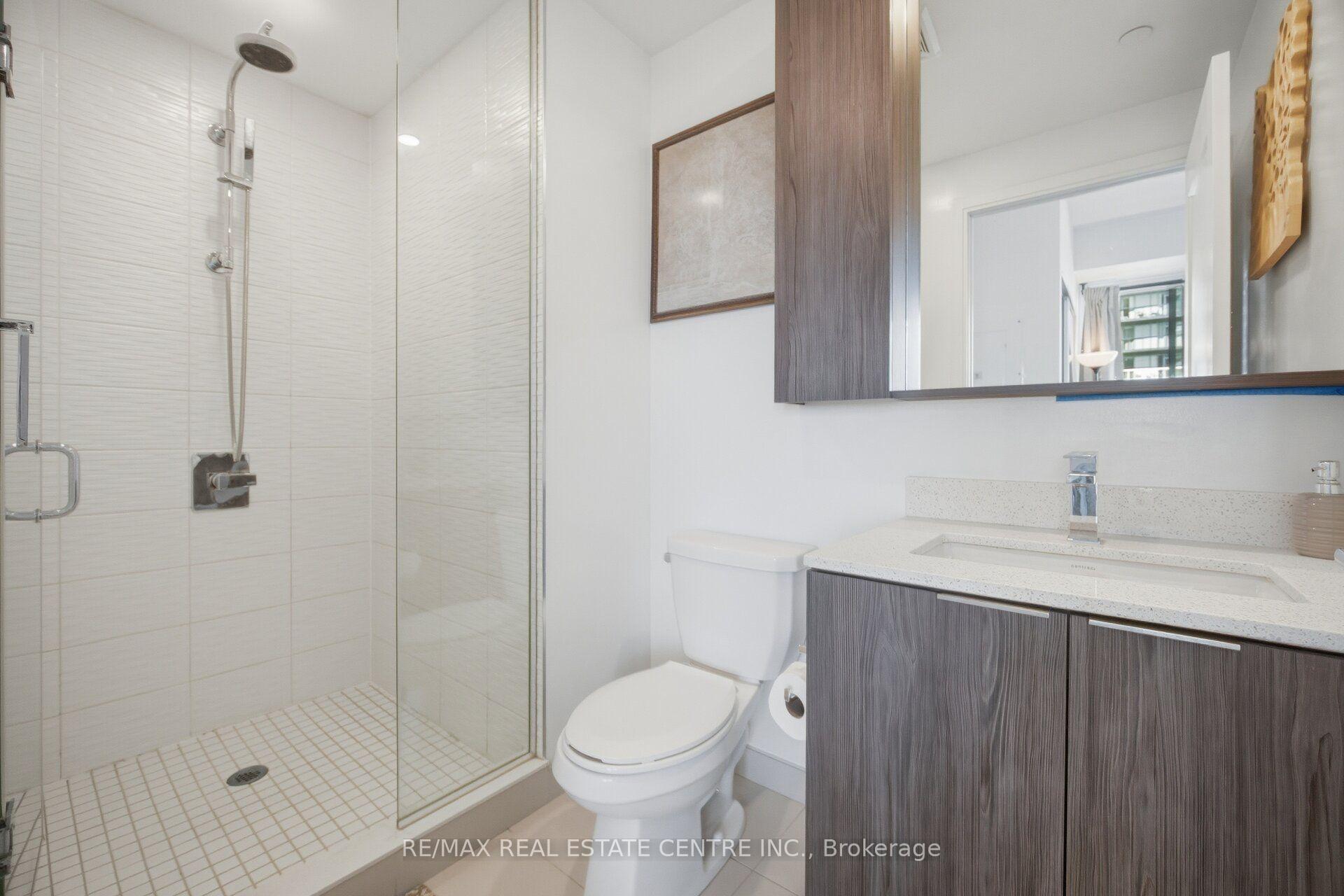 Photo 19 of Unit 3203, 70 Annie Craig Drive, Etobicoke, Mimico — HOMEH