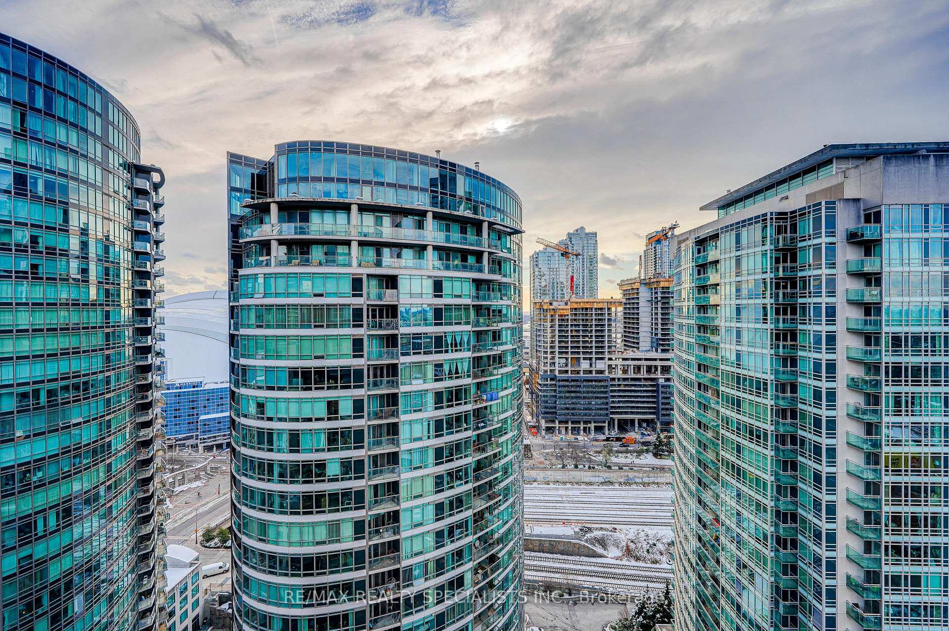 Photo 2 of Unit 2305, 352 Front Street, Toronto, Waterfront Communities — HOMEH