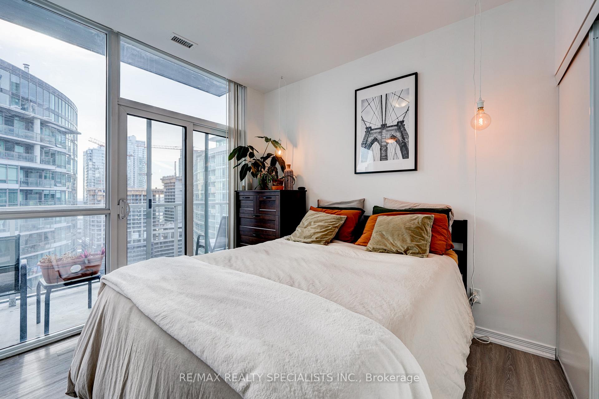 Photo 18 of Unit 2305, 352 Front Street, Toronto, Waterfront Communities — HOMEH