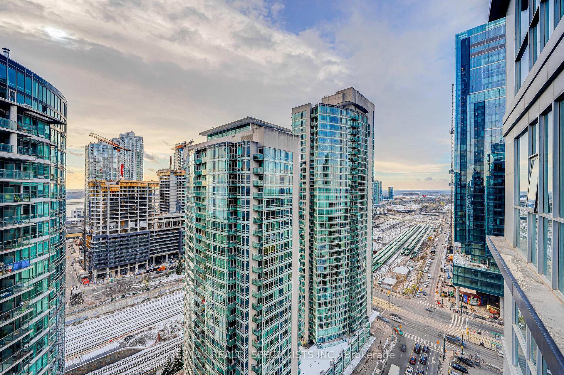 Photo 37 of Unit 2305, 352 Front Street, Toronto, Waterfront Communities — HOMEH