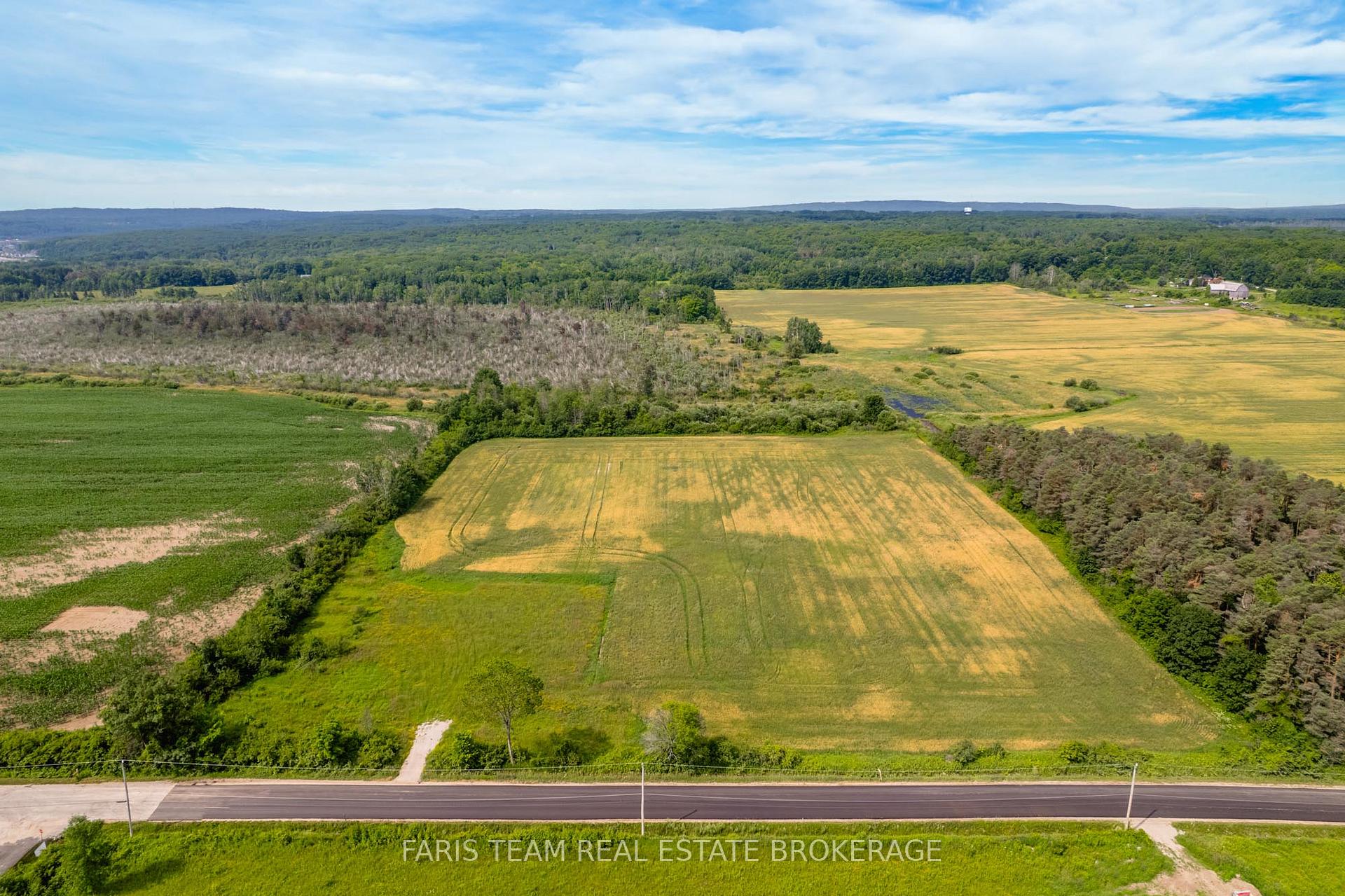 Photo 2 of 570 Curry Road, Penetanguishene — HOMEH