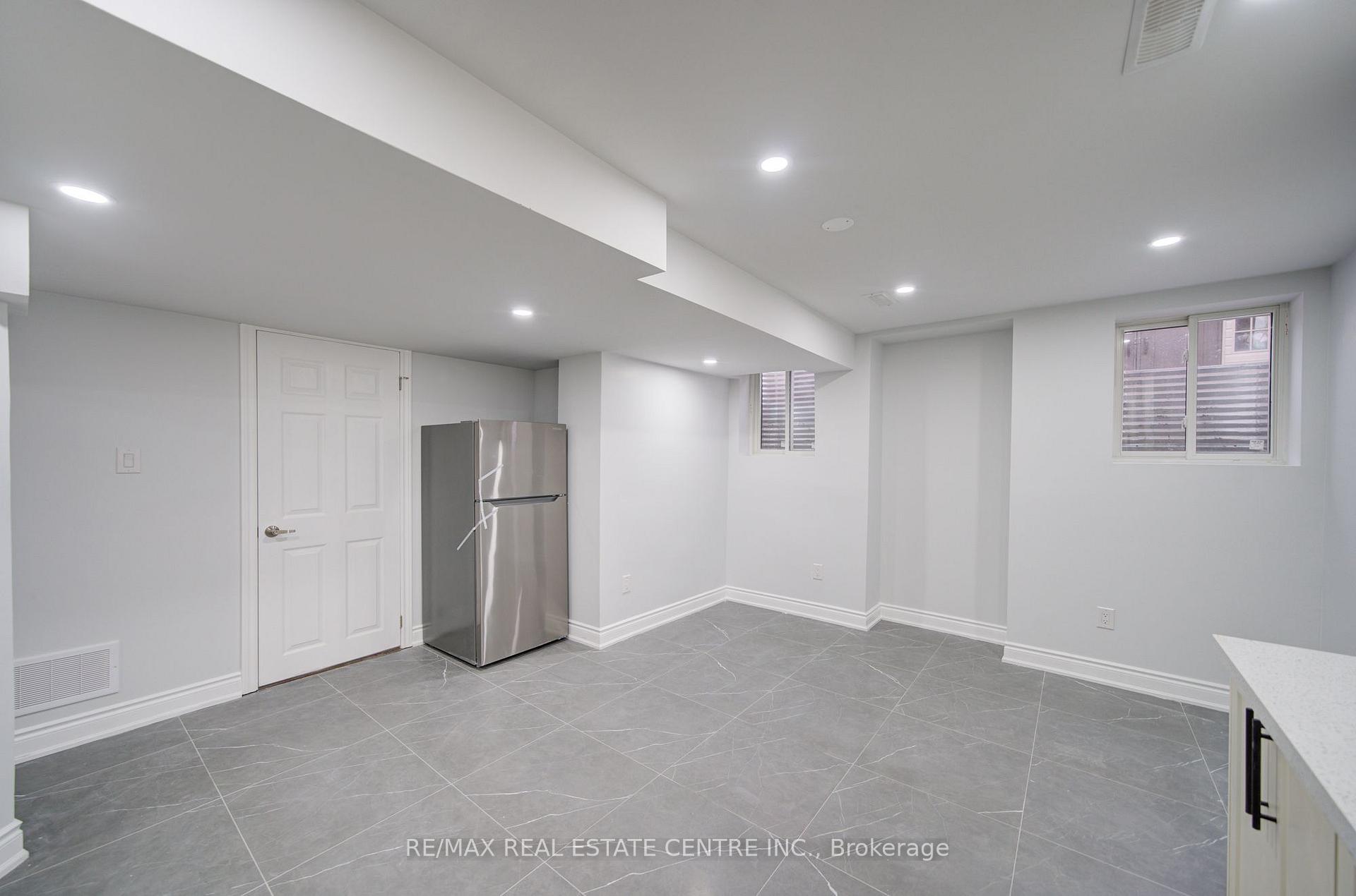 Photo 9 of Unit Bsmt, 23 Gamson Crescent, Brampton, Sandringham-Wellington — HOMEH