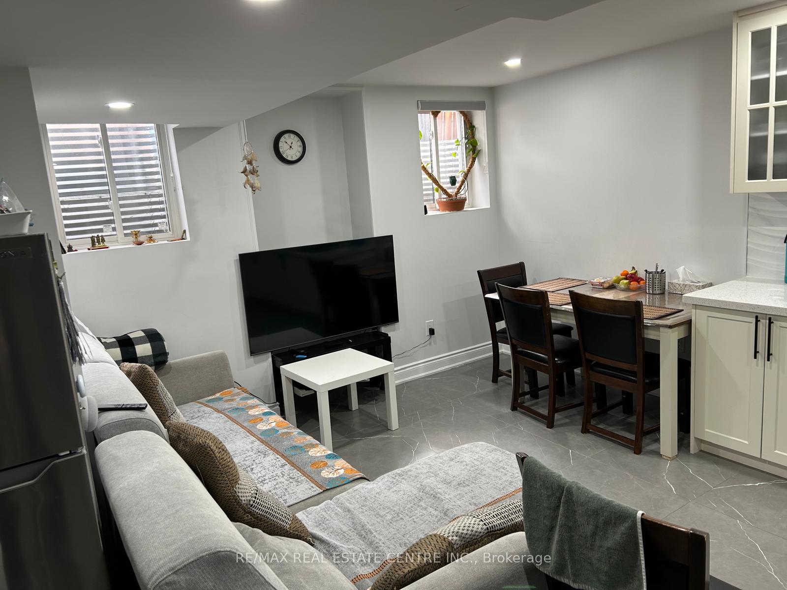 Photo 12 of Unit Bsmt, 23 Gamson Crescent, Brampton, Sandringham-Wellington — HOMEH