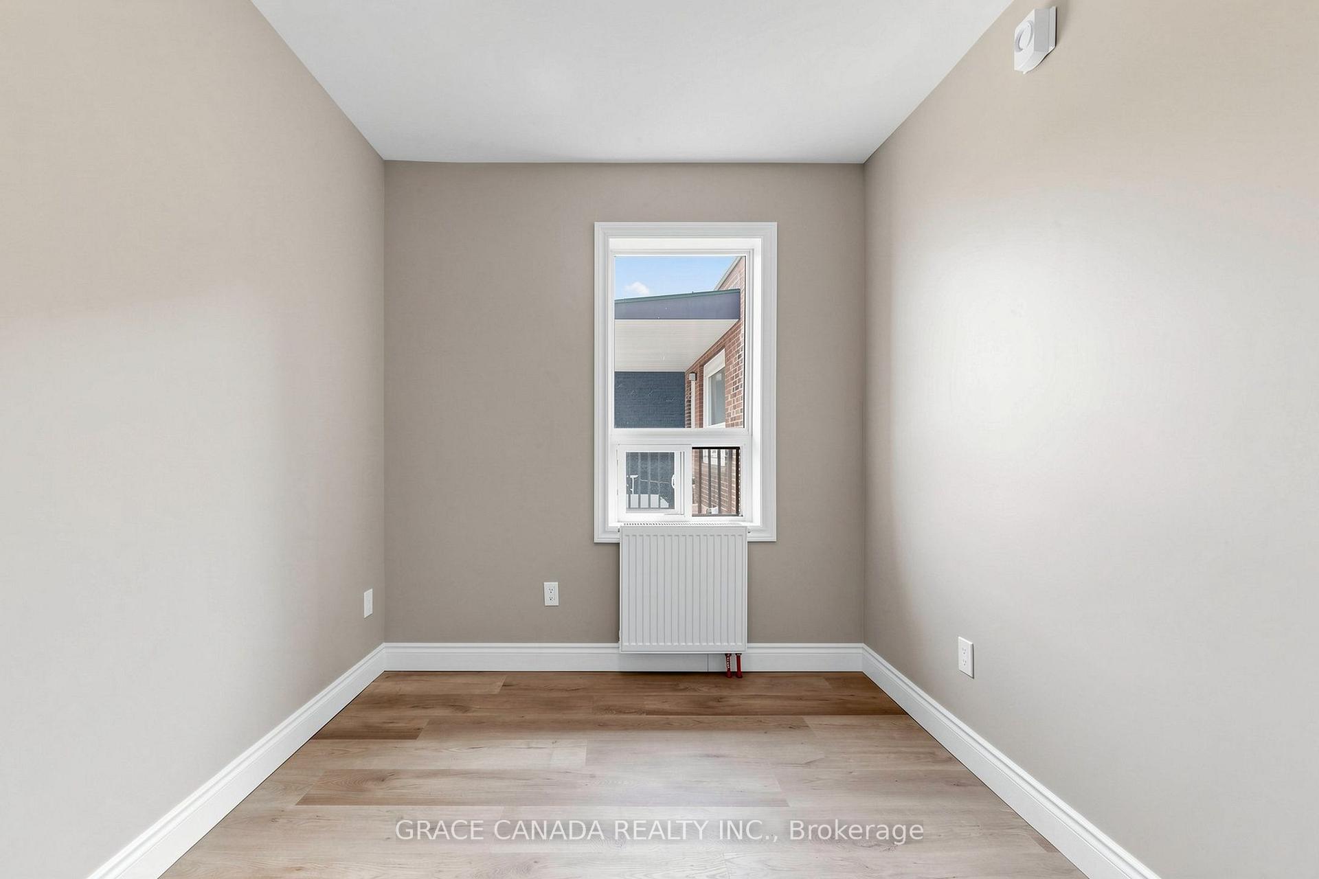 Photo 12 of Unit Unit 9, 71 Sanford Avenue S, Hamilton, St. Clair — HOMEH