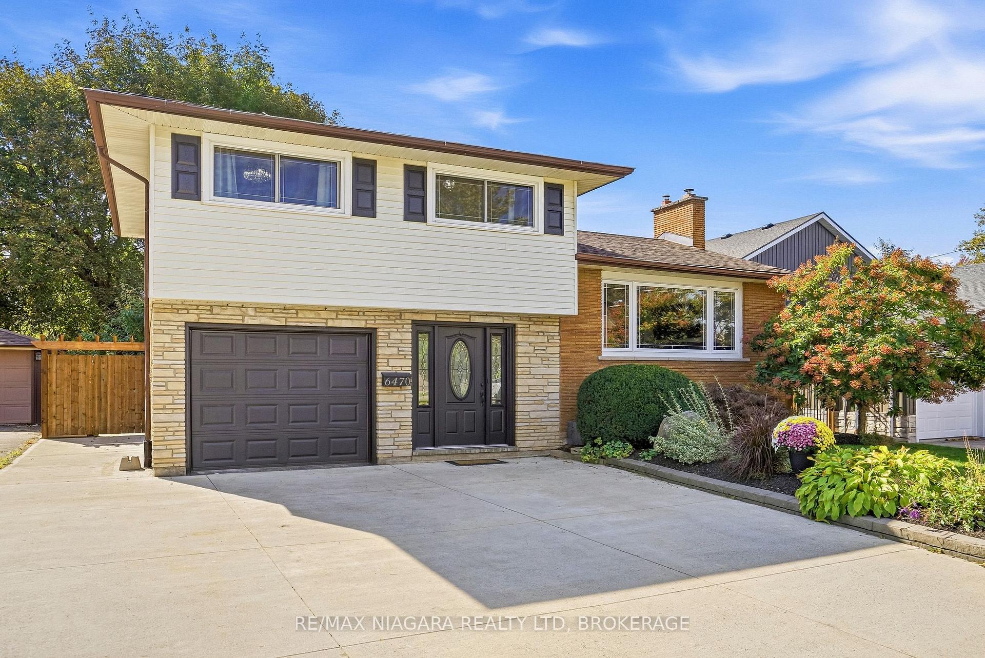 Photo 3 of 6470 Gore Street, Niagara Falls, Stamford — HOMEH