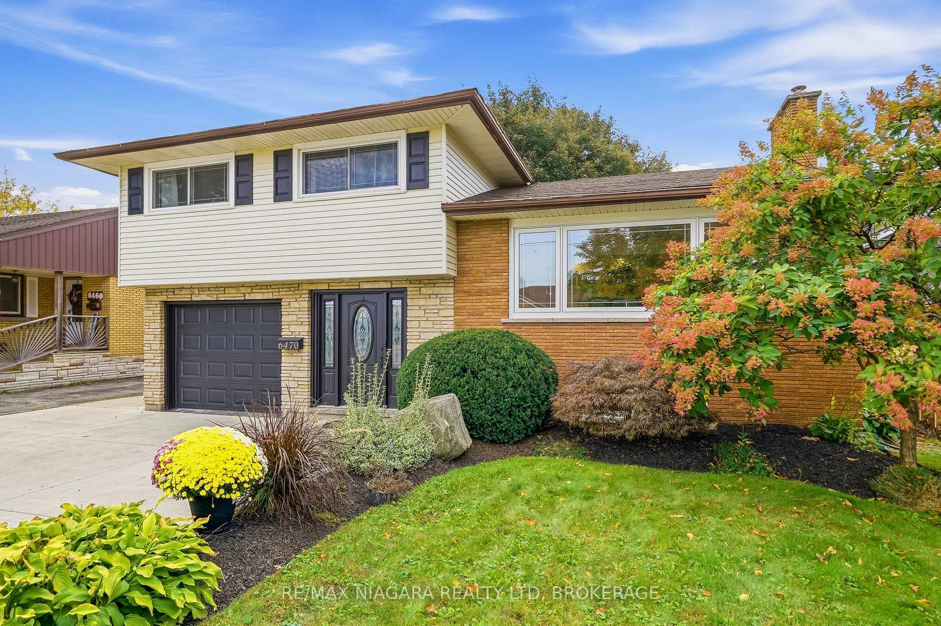 Photo 4 of 6470 Gore Street, Niagara Falls, Stamford — HOMEH