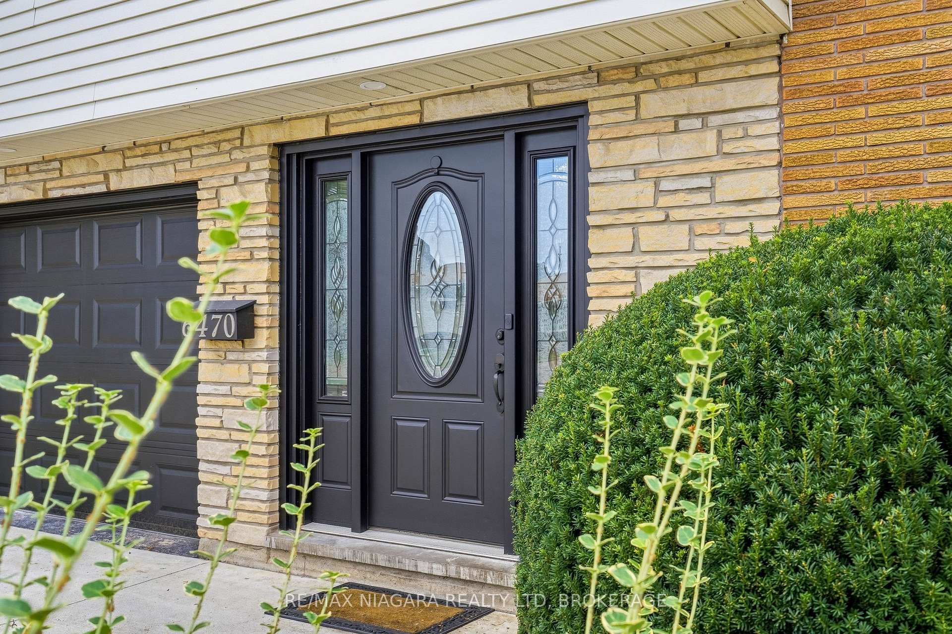 Photo 5 of 6470 Gore Street, Niagara Falls, Stamford — HOMEH