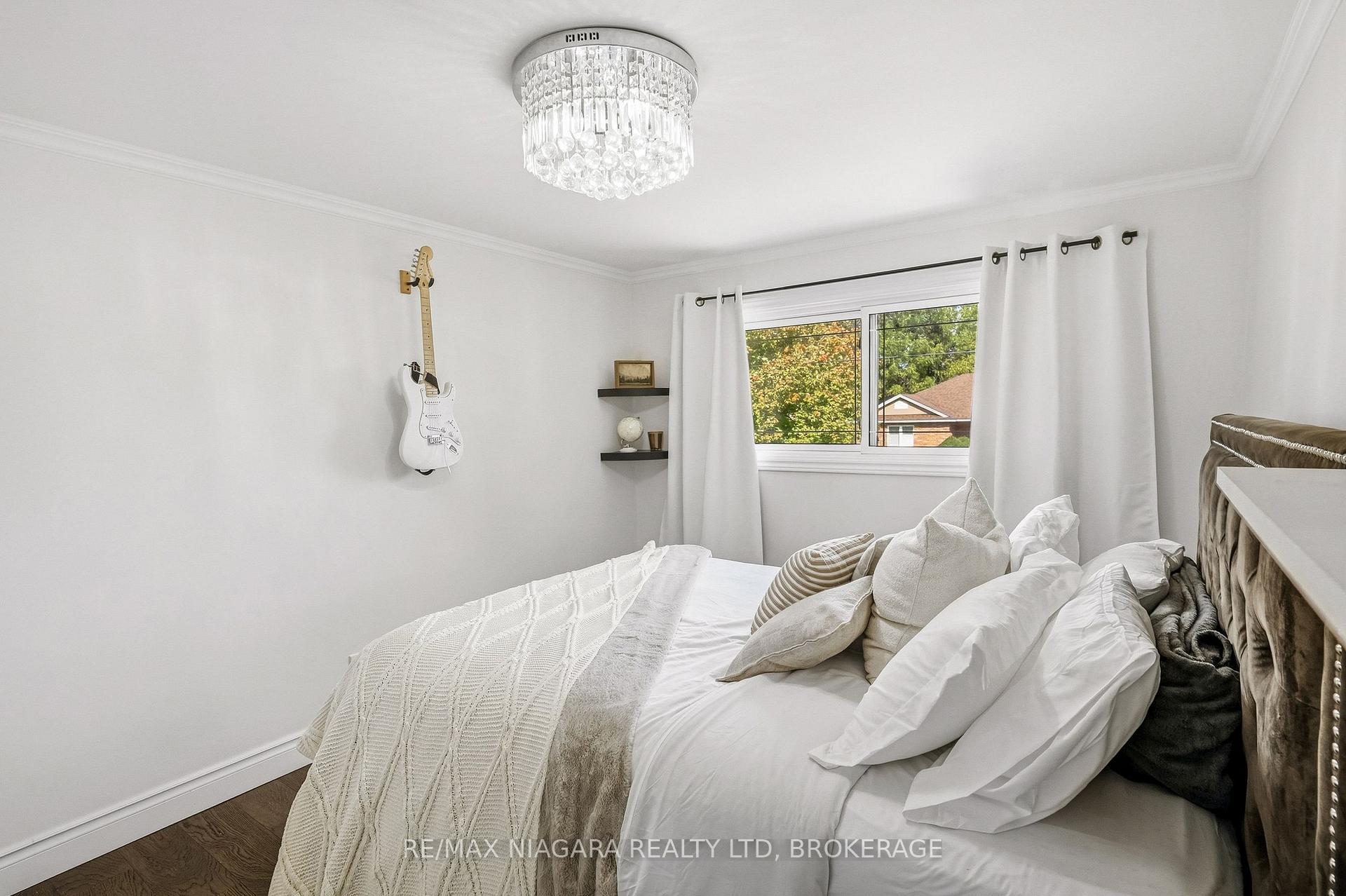 Photo 26 of 6470 Gore Street, Niagara Falls, Stamford — HOMEH