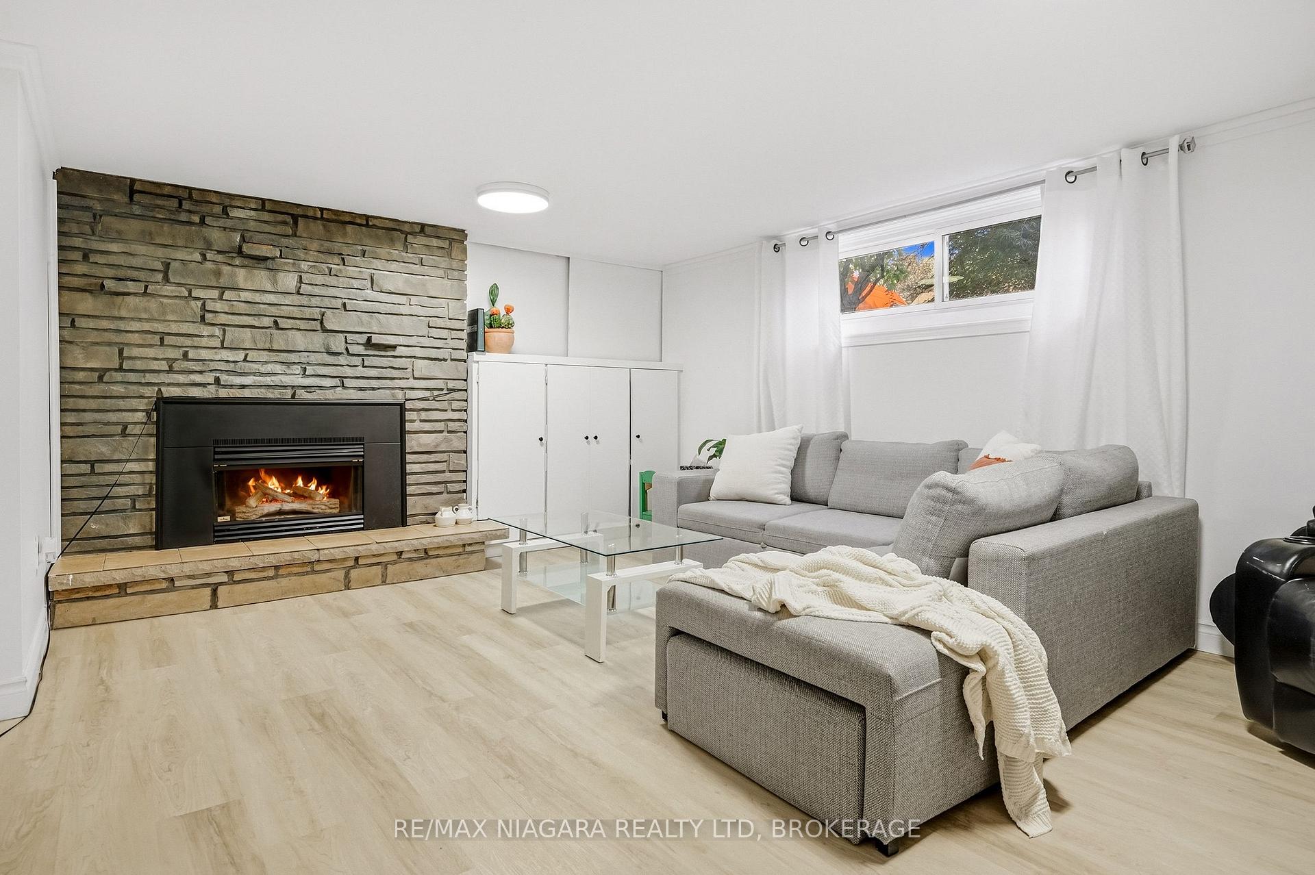 Photo 31 of 6470 Gore Street, Niagara Falls, Stamford — HOMEH