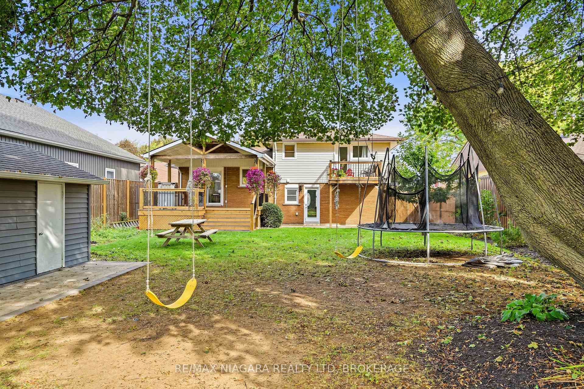 Photo 42 of 6470 Gore Street, Niagara Falls, Stamford — HOMEH