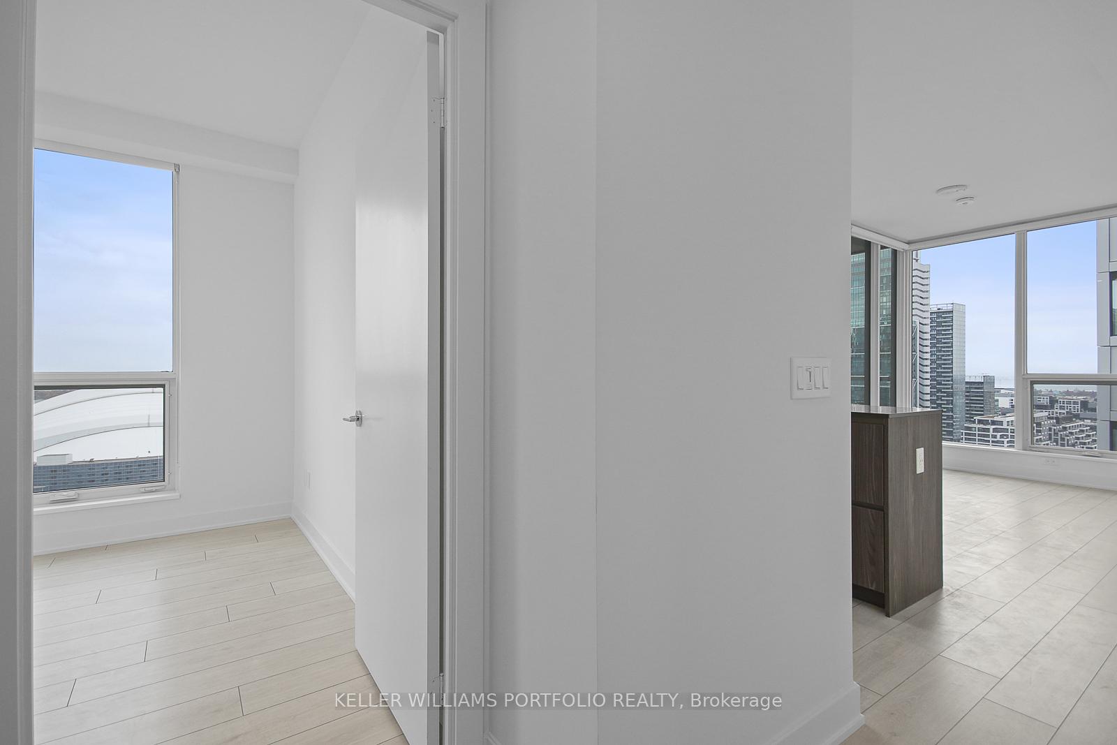 Photo 6 of Unit 2610, 35 Mercer Street, Toronto, Waterfront Communities — HOMEH