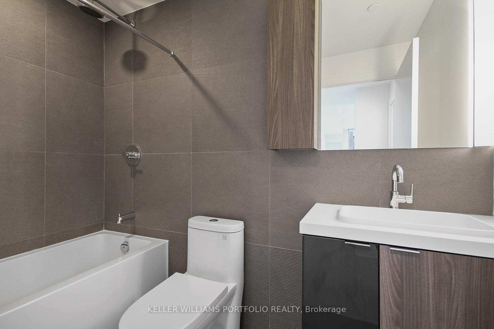 Photo 7 of Unit 2610, 35 Mercer Street, Toronto, Waterfront Communities — HOMEH